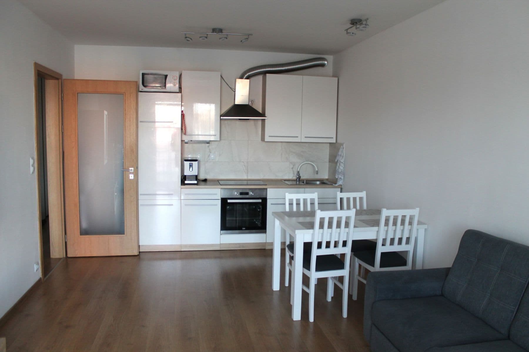 Prenájom bytu 2-izbový 50 m², Lehovecká, Praha, Praha Prenájom bytu 2-izbový 50 m², Lehovecká, Praha, Praha