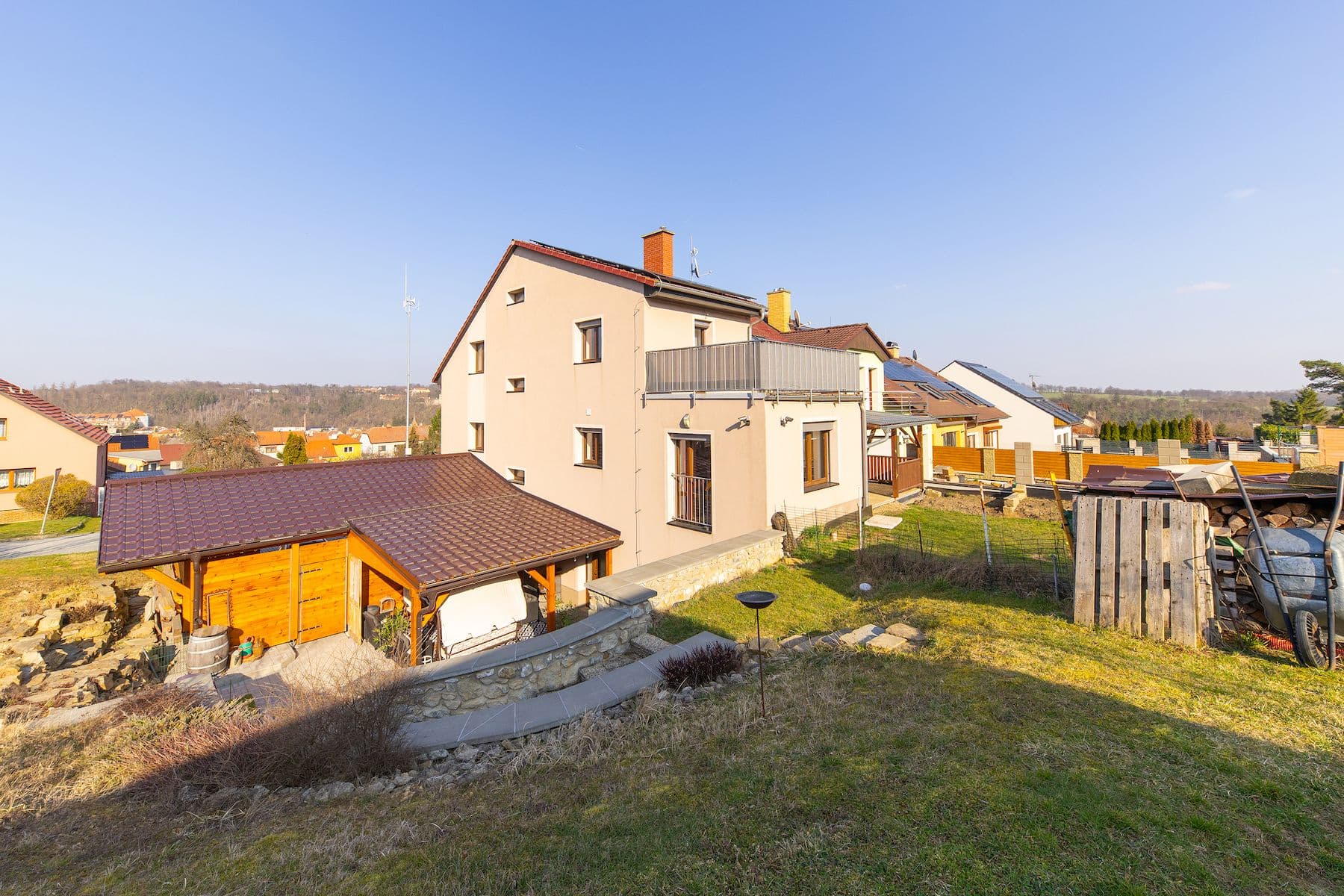 Predaj domu 300 m², pozemek 776 m², Bří Čapků, Náměšť nad Oslavou, Kraj Vysočina Predaj domu 300 m², pozemek 776 m², Bří Čapků, Náměšť nad Oslavou, Kraj Vysočina