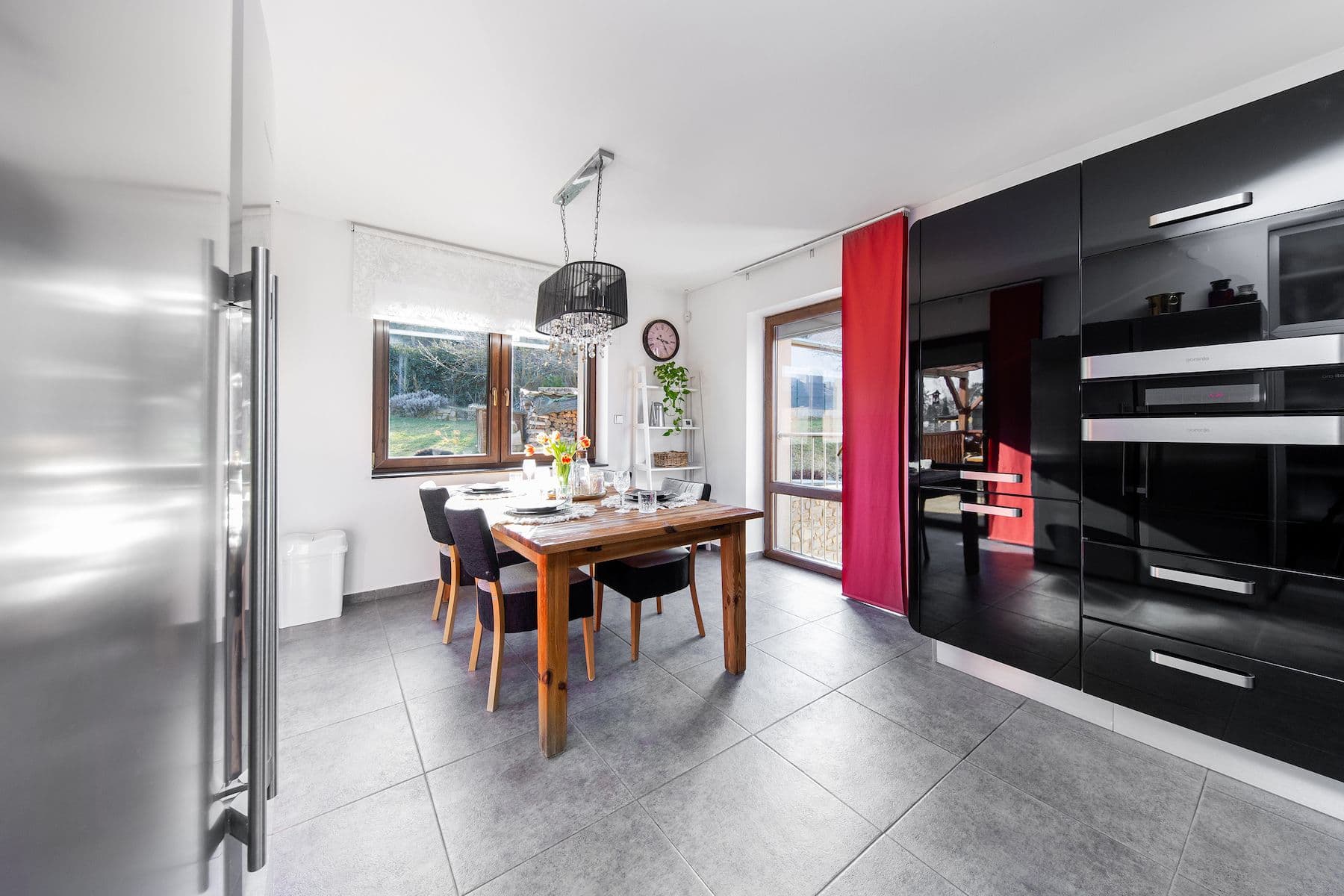 Predaj domu 300 m², pozemek 776 m², Bří Čapků, Náměšť nad Oslavou, Kraj Vysočina Predaj domu 300 m², pozemek 776 m², Bří Čapků, Náměšť nad Oslavou, Kraj Vysočina