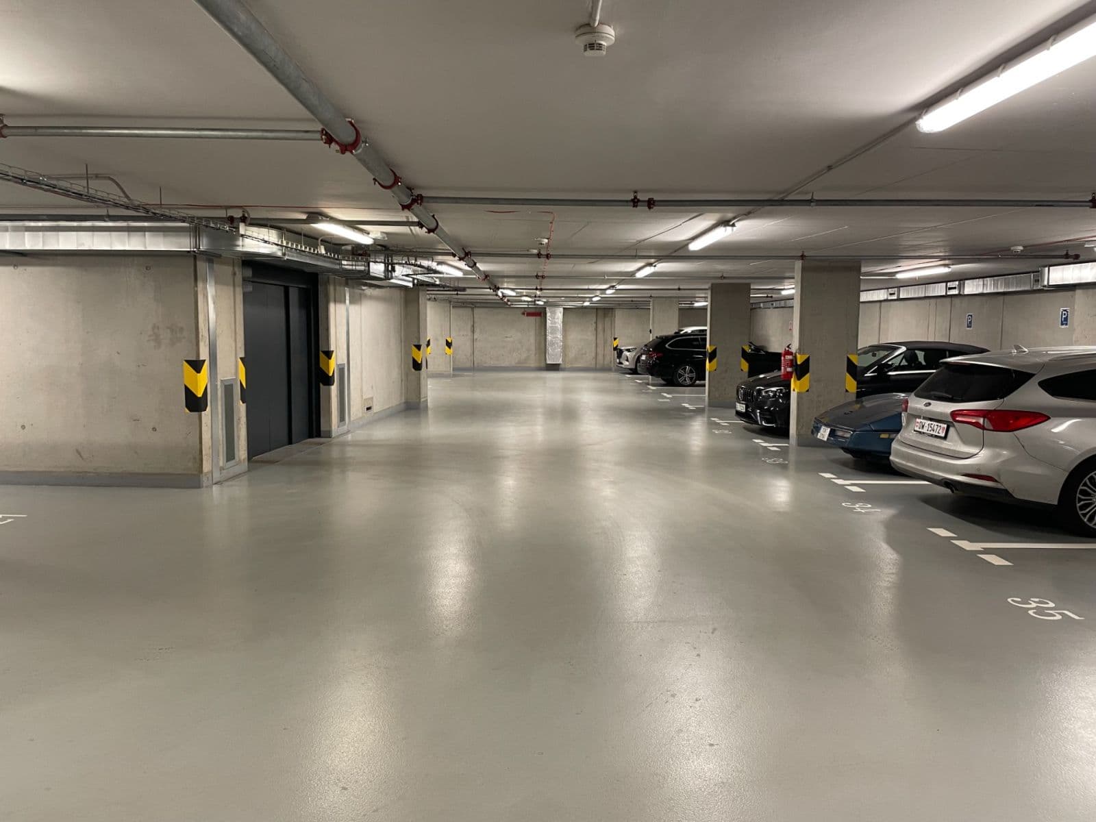 Prenájom garáže 13 m², Pod Barvířkou, Praha, Praha Prenájom garáže 13 m², Pod Barvířkou, Praha, Praha