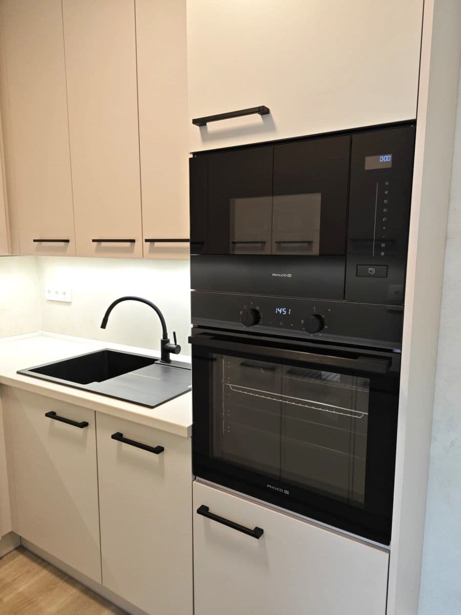 Prenájom bytu 1-izbový 45 m², Dukelská, Benešov, Středočeský kraj Prenájom bytu 1-izbový 45 m², Dukelská, Benešov, Středočeský kraj