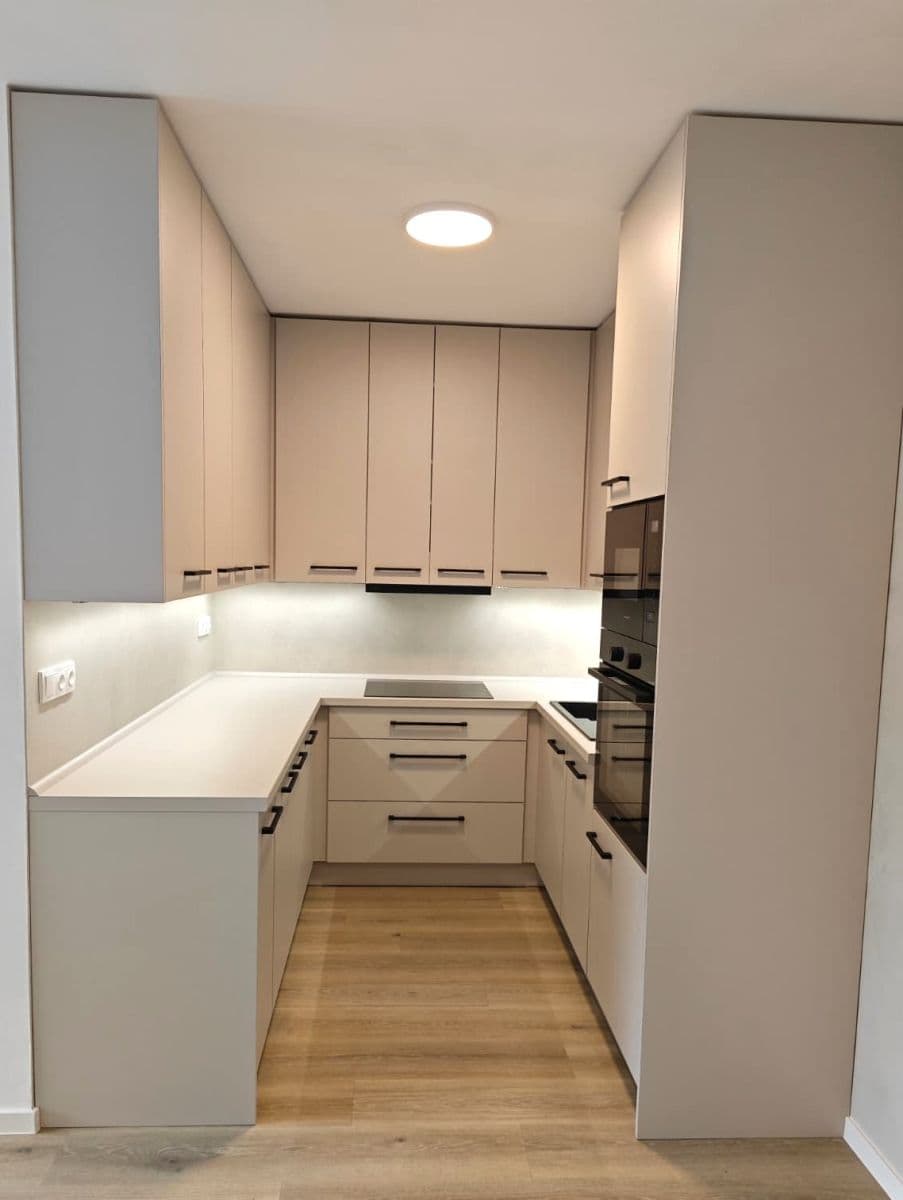 Prenájom bytu 1-izbový 45 m², Dukelská, Benešov, Středočeský kraj Prenájom bytu 1-izbový 45 m², Dukelská, Benešov, Středočeský kraj