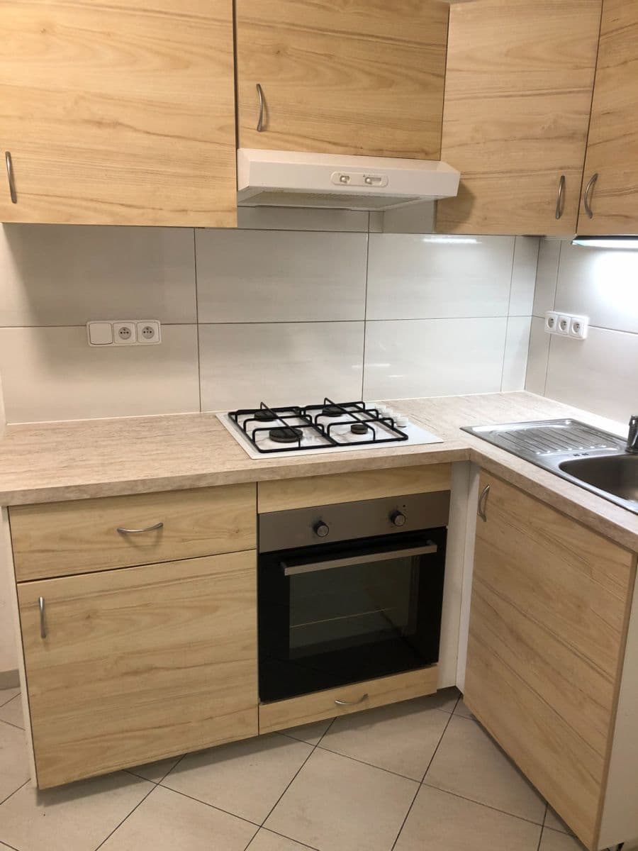 Prenájom bytu 1-izbový 30 m², Oblouková, Praha, Praha Prenájom bytu 1-izbový 30 m², Oblouková, Praha, Praha