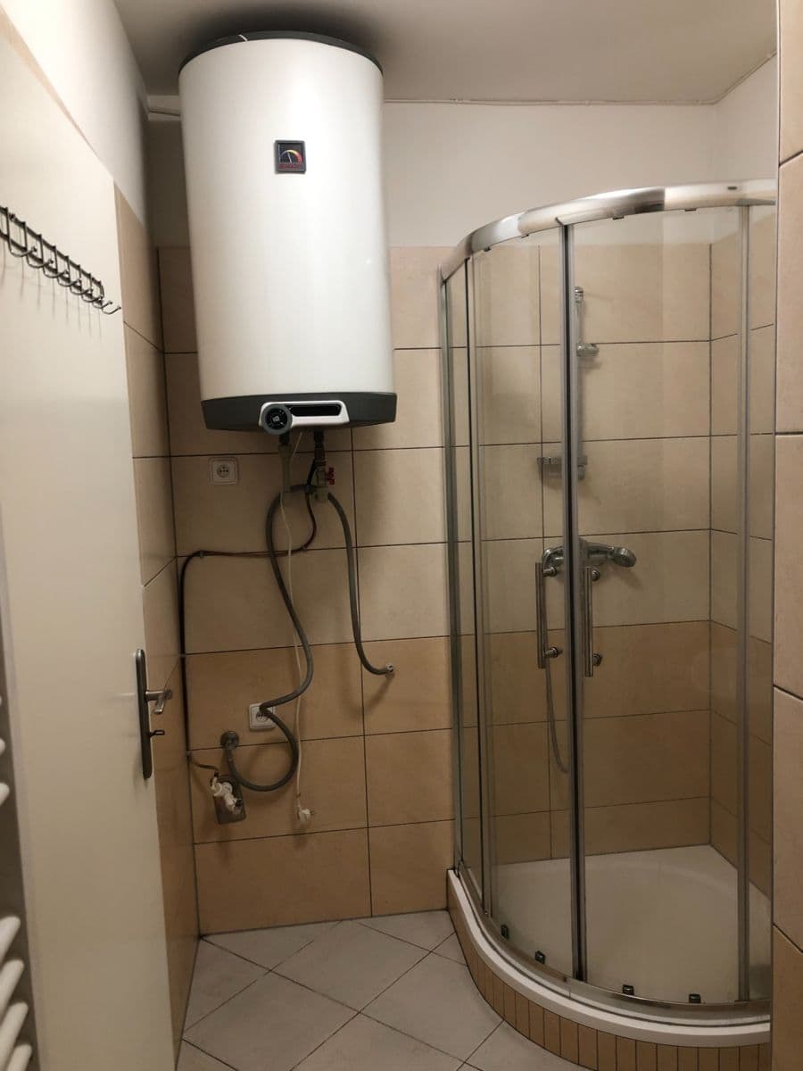 Prenájom bytu 1-izbový 30 m², Oblouková, Praha, Praha Prenájom bytu 1-izbový 30 m², Oblouková, Praha, Praha