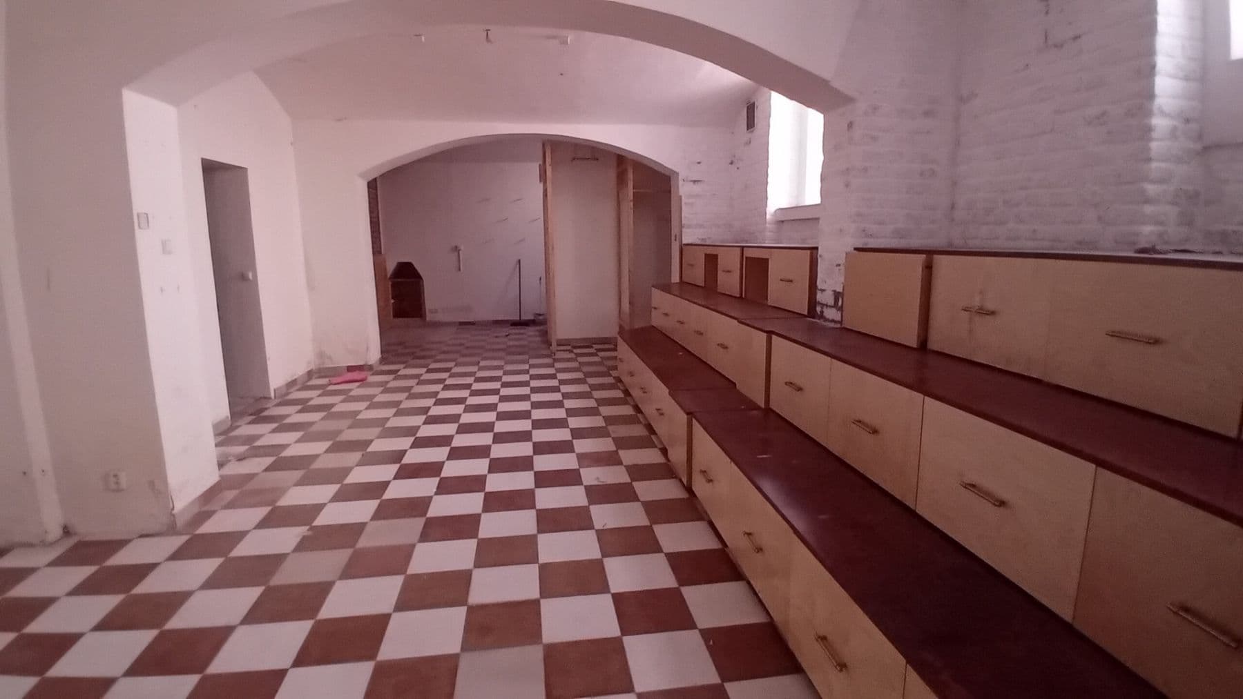 Prenájom nebytového priestoru 113 m², Lucemburská, Praha, Praha Prenájom nebytového priestoru 113 m², Lucemburská, Praha, Praha