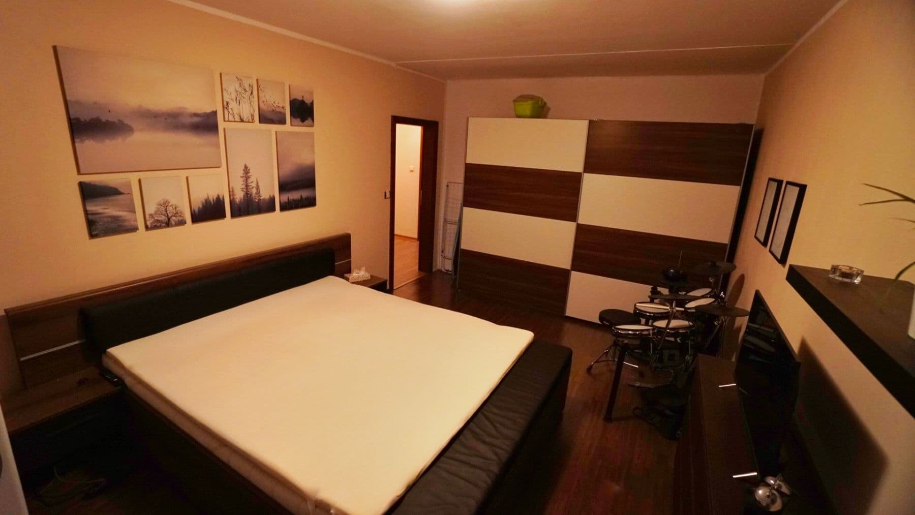 Prenájom bytu 2-izbový 64 m², Bodláková, Hoštka, Ústecký kraj Prenájom bytu 2-izbový 64 m², Bodláková, Hoštka, Ústecký kraj