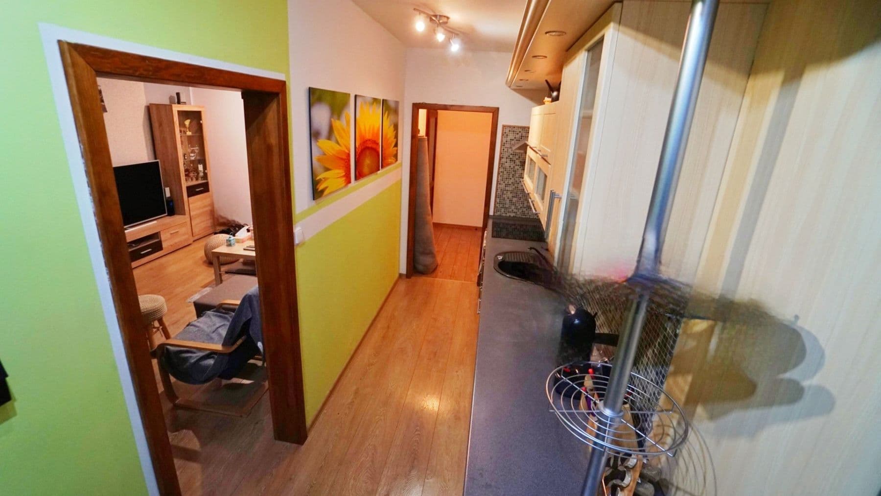 Prenájom bytu 2-izbový 64 m², Bodláková, Hoštka, Ústecký kraj Prenájom bytu 2-izbový 64 m², Bodláková, Hoštka, Ústecký kraj