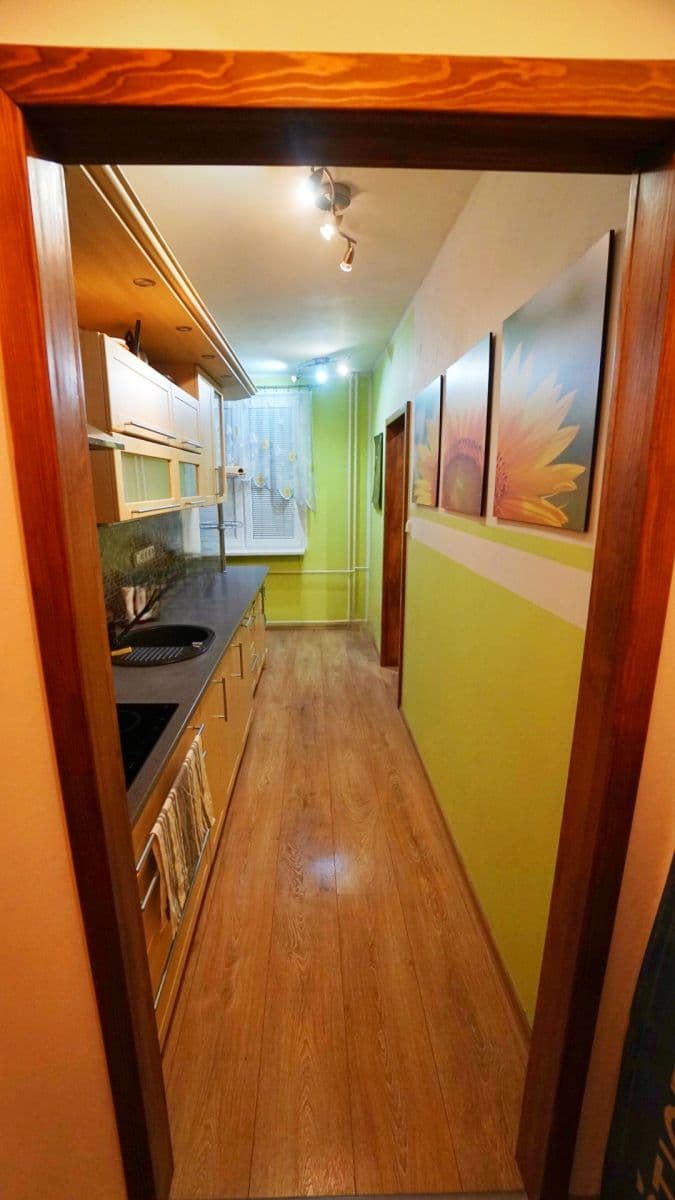 Prenájom bytu 2-izbový 64 m², Bodláková, Hoštka, Ústecký kraj Prenájom bytu 2-izbový 64 m², Bodláková, Hoštka, Ústecký kraj