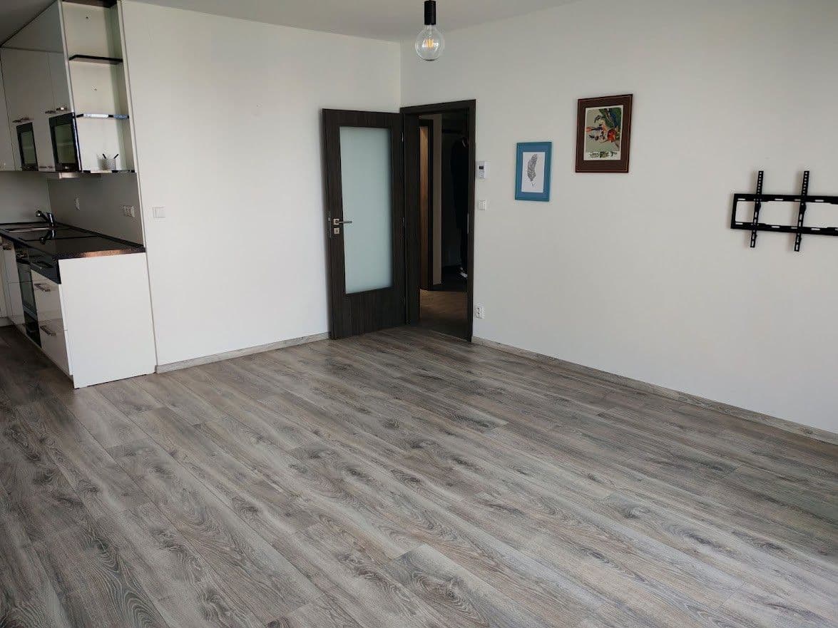 Prenájom bytu 2-izbový 52 m², Ke Strouze, Nymburk, Středočeský kraj Prenájom bytu 2-izbový 52 m², Ke Strouze, Nymburk, Středočeský kraj