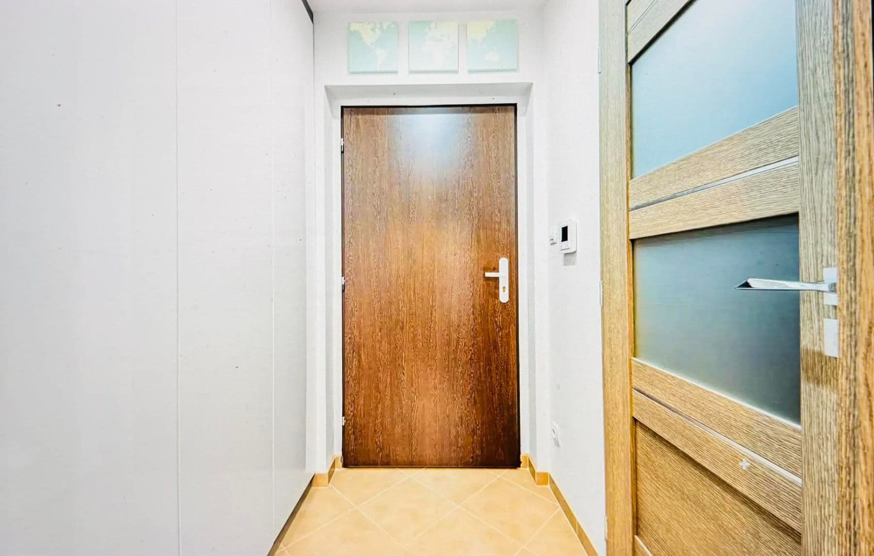 Prenájom bytu 1-izbový 32 m², Pod Labuťkou, Praha, Praha Prenájom bytu 1-izbový 32 m², Pod Labuťkou, Praha, Praha