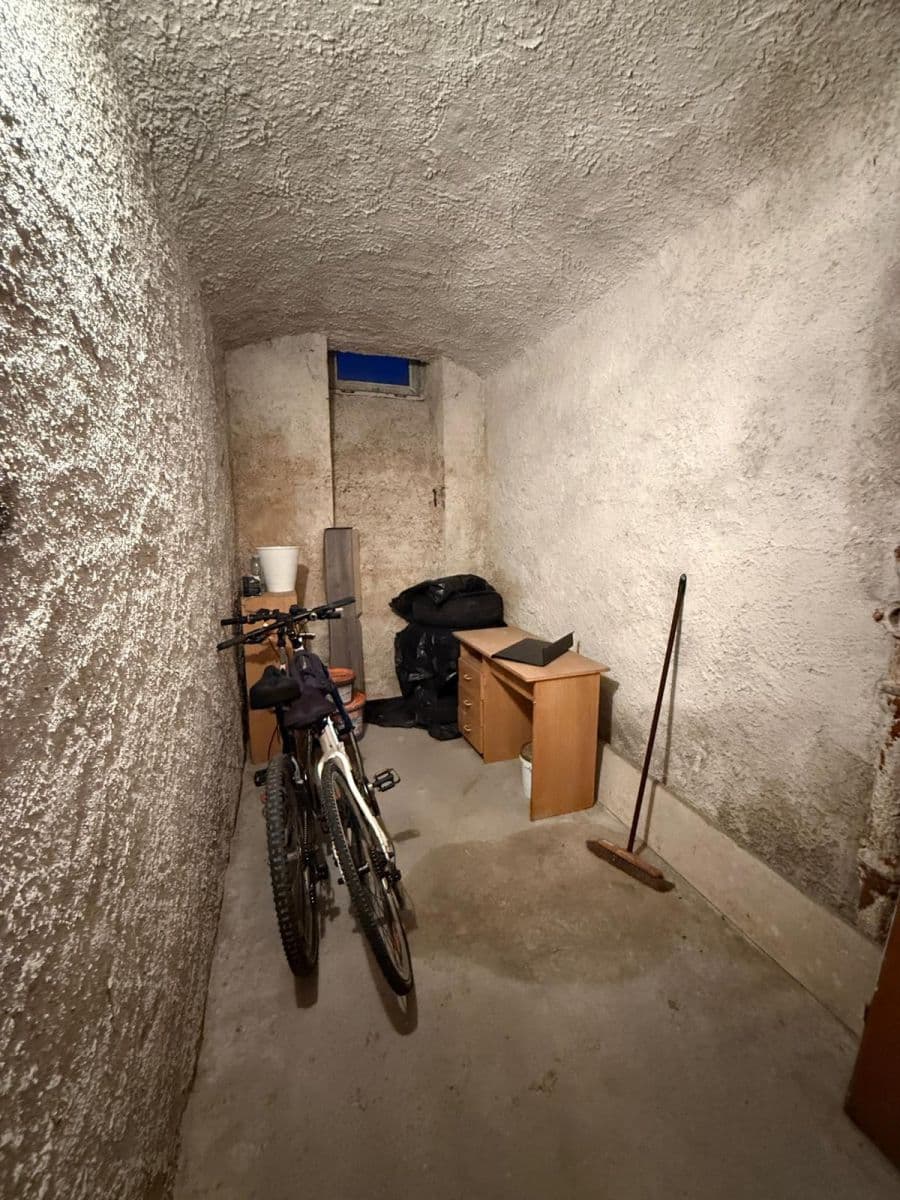 Prenájom bytu 1-izbový 40 m², Lobezská, Plzeň, Plzeňský kraj Prenájom bytu 1-izbový 40 m², Lobezská, Plzeň, Plzeňský kraj