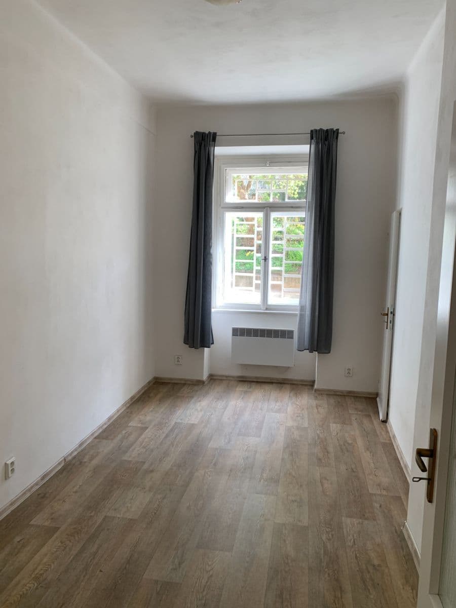 Prenájom bytu 2-izbový 43 m², Vršovická, Praha, Praha Prenájom bytu 2-izbový 43 m², Vršovická, Praha, Praha
