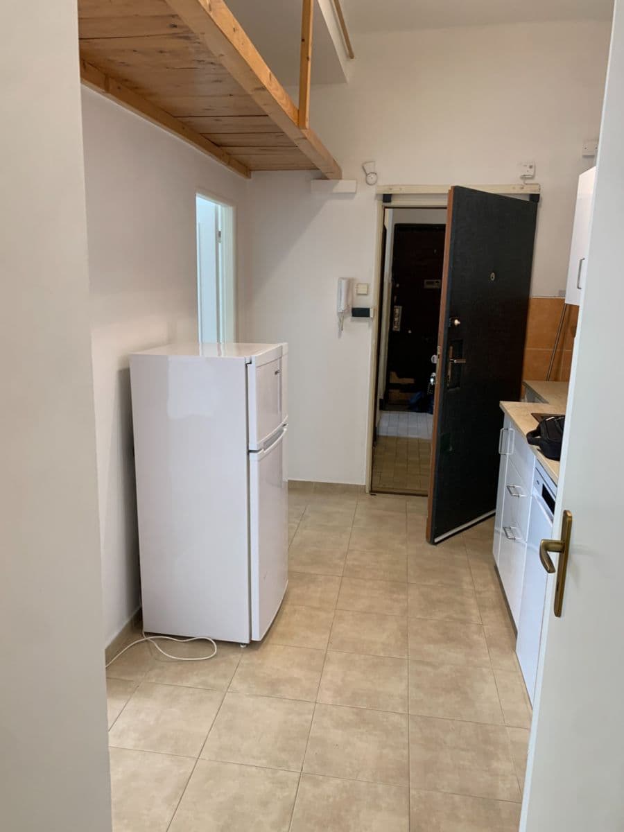 Prenájom bytu 2-izbový 43 m², Vršovická, Praha, Praha Prenájom bytu 2-izbový 43 m², Vršovická, Praha, Praha