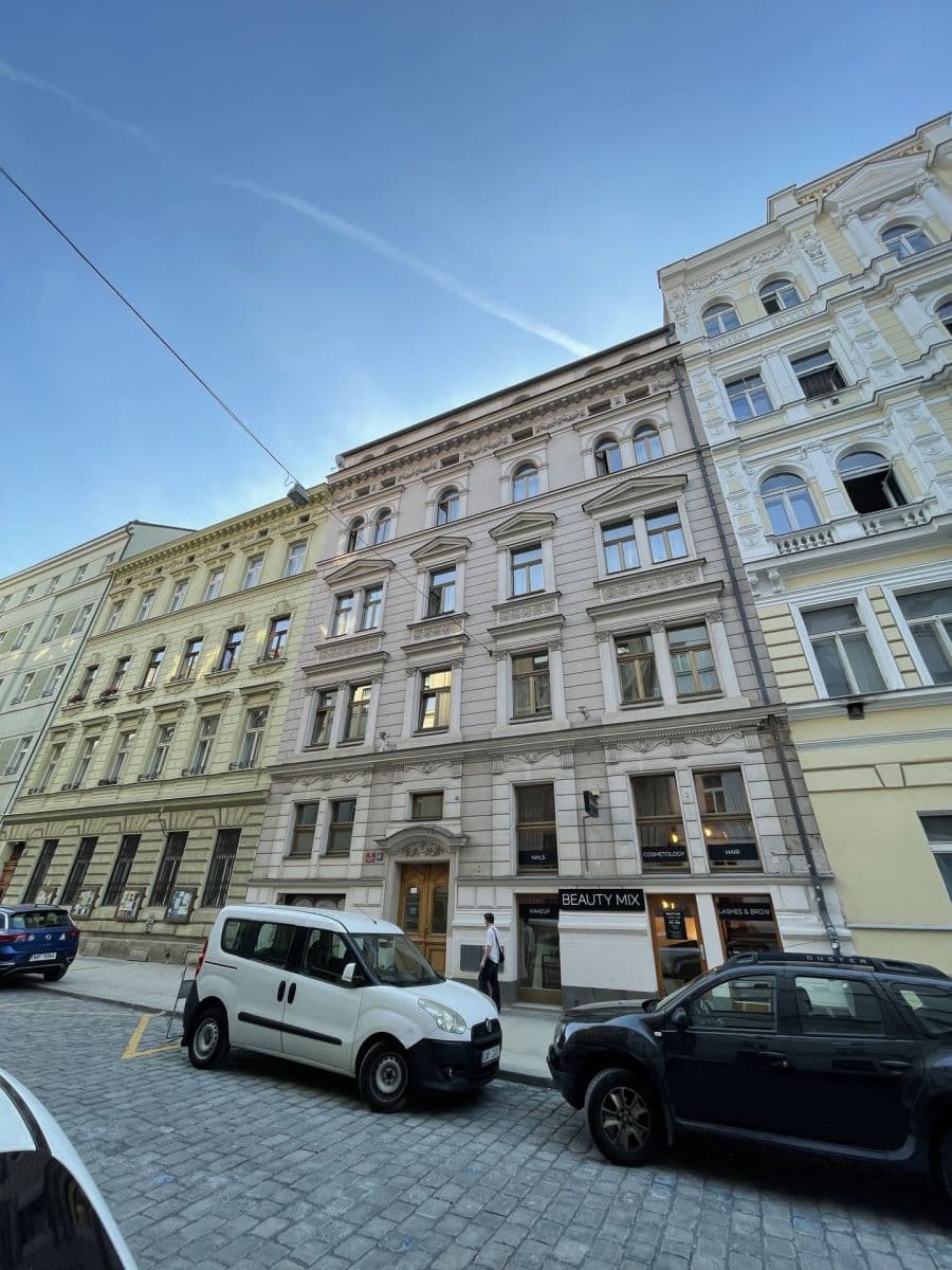 Prenájom bytu 2-izbový 56 m², Lublaňská, Praha, Praha Prenájom bytu 2-izbový 56 m², Lublaňská, Praha, Praha