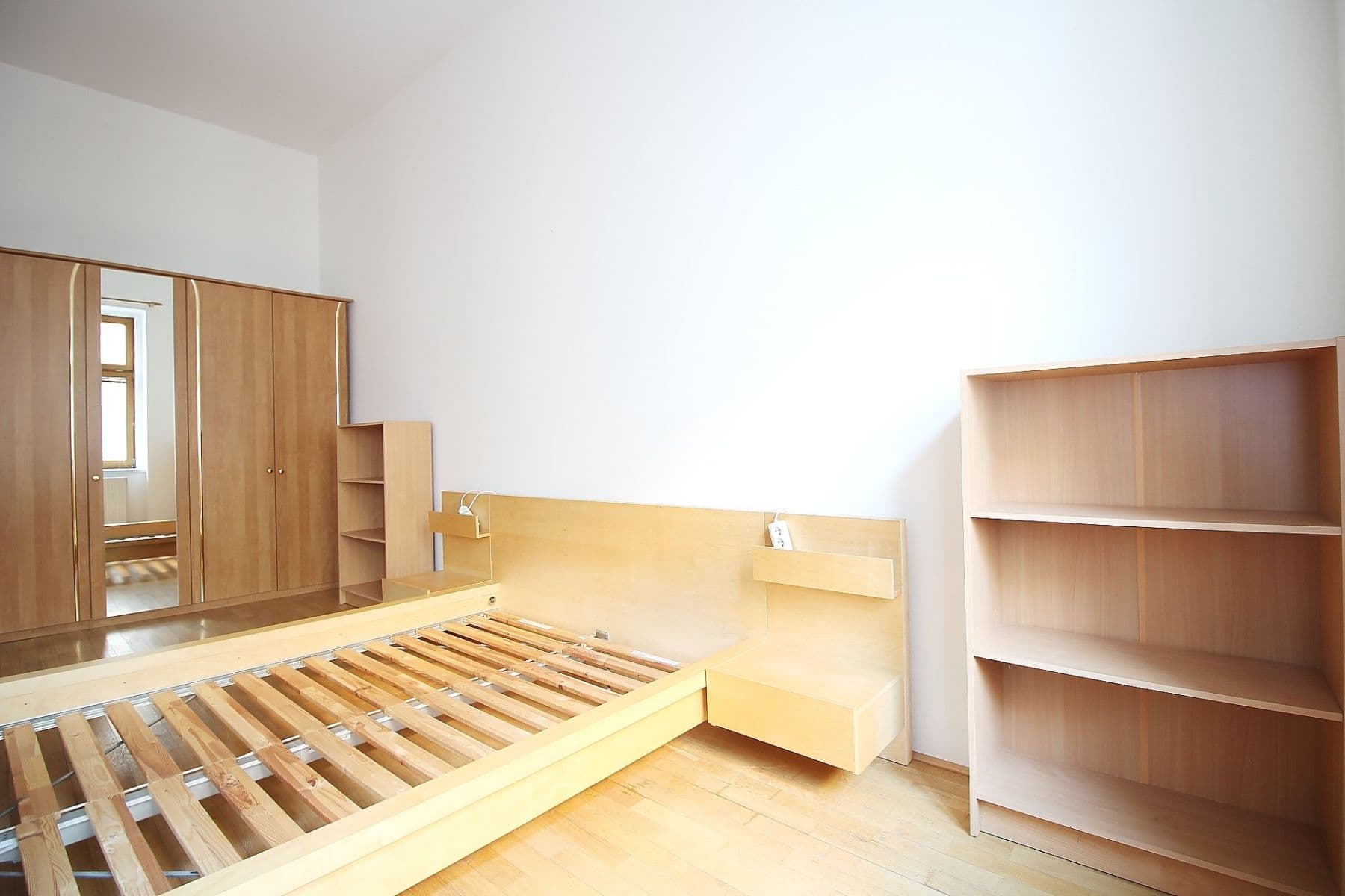 Prenájom bytu 2-izbový 56 m², Lublaňská, Praha, Praha Prenájom bytu 2-izbový 56 m², Lublaňská, Praha, Praha