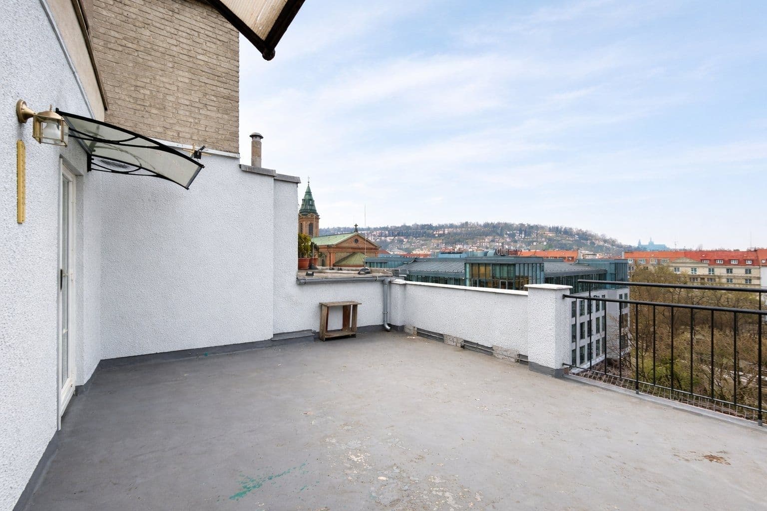 Prenájom bytu 1-izbový 52 m², náměstí 14. října, Praha, Praha Prenájom bytu 1-izbový 52 m², náměstí 14. října, Praha, Praha