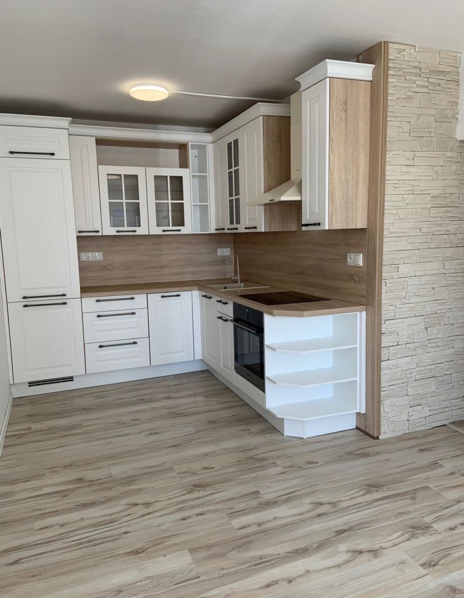 Prenájom bytu 2-izbový 40 m², Višňová, Most, Ústecký kraj Prenájom bytu 2-izbový 40 m², Višňová, Most, Ústecký kraj