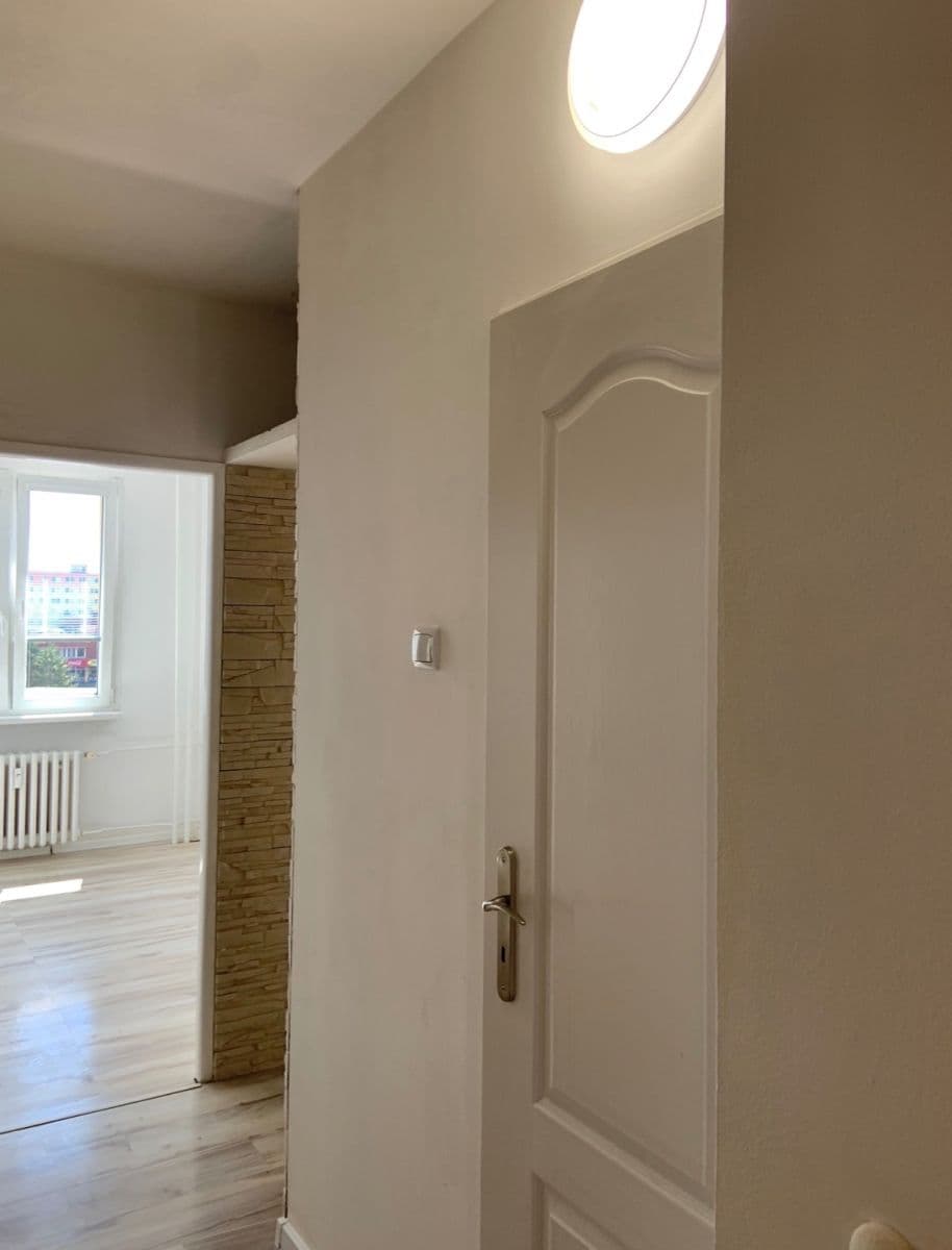 Prenájom bytu 2-izbový 40 m², Višňová, Most, Ústecký kraj Prenájom bytu 2-izbový 40 m², Višňová, Most, Ústecký kraj