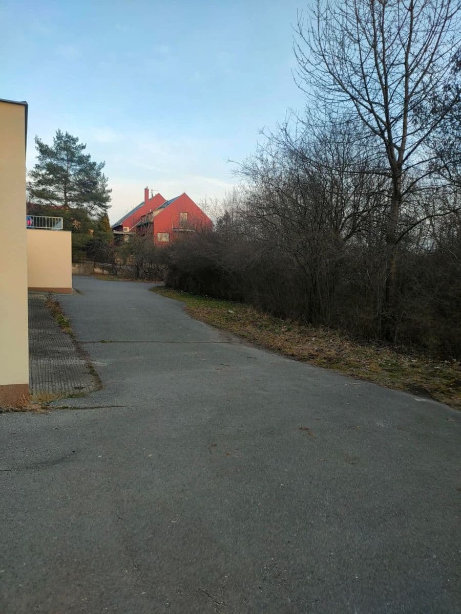 Prenájom garáže 18 m², Pod Vrstevnicí, Praha, Praha Prenájom garáže 18 m², Pod Vrstevnicí, Praha, Praha