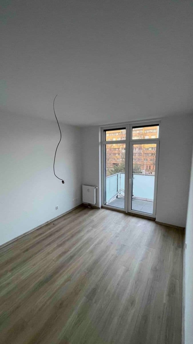 Prenájom bytu 3-izbový 69 m², Americká, Kladno, Středočeský kraj Prenájom bytu 3-izbový 69 m², Americká, Kladno, Středočeský kraj