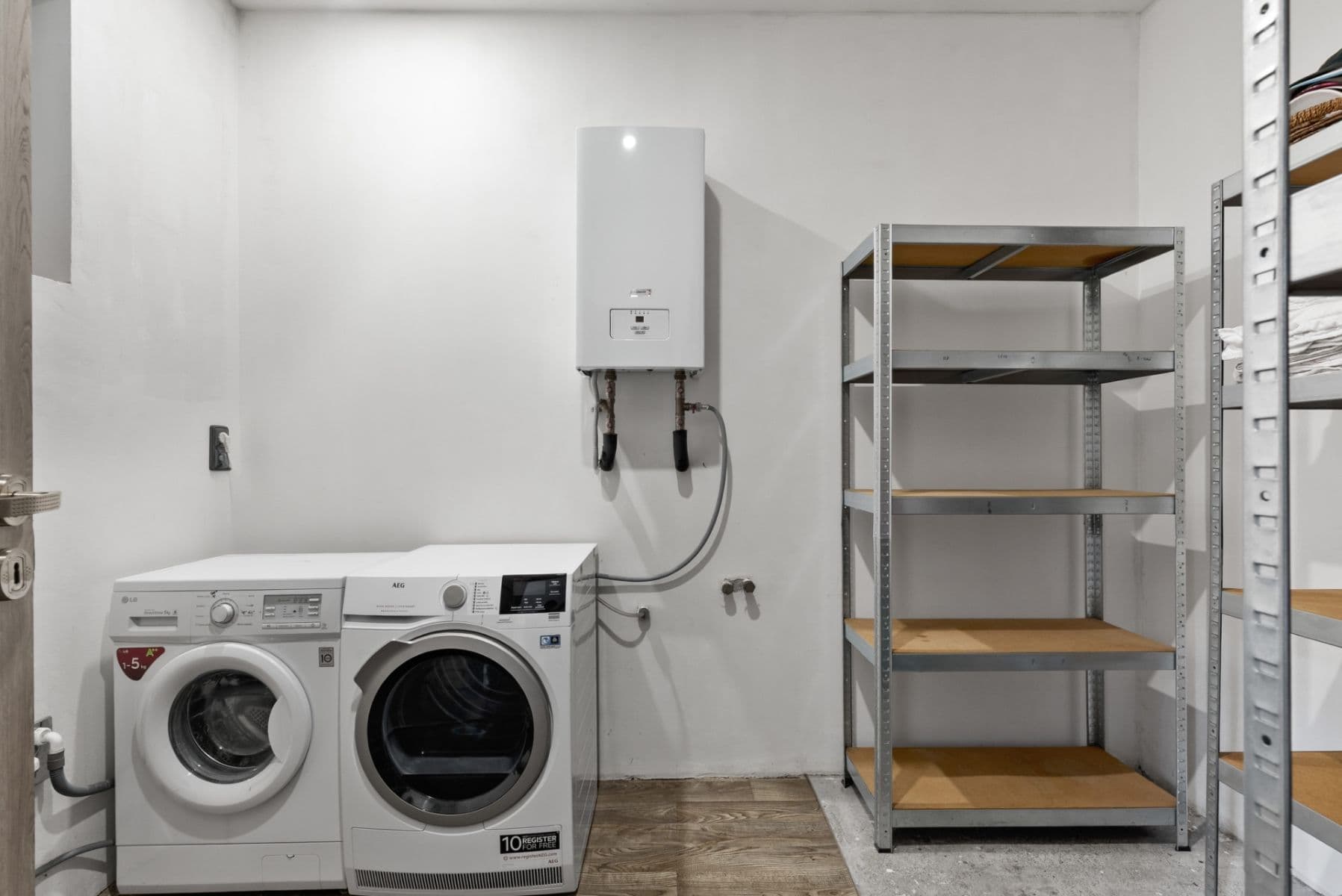 Predaj domu 126 m², pozemek 2.028 m², Hrdlořezy, Středočeský kraj Predaj domu 126 m², pozemek 2.028 m², Hrdlořezy, Středočeský kraj