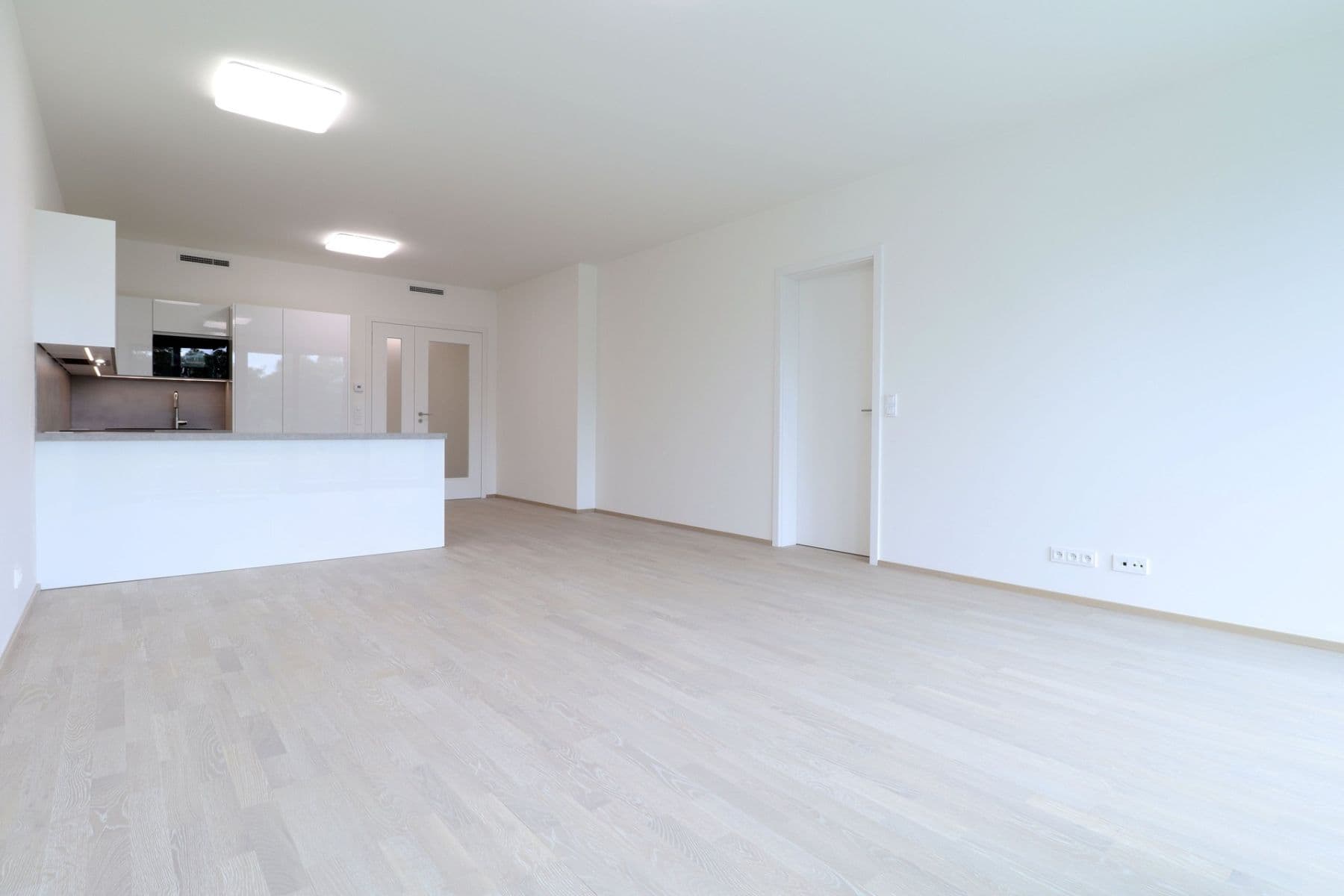 Prenájom bytu 3-izbový 94 m², K Červenému vrchu, Praha, Praha Prenájom bytu 3-izbový 94 m², K Červenému vrchu, Praha, Praha