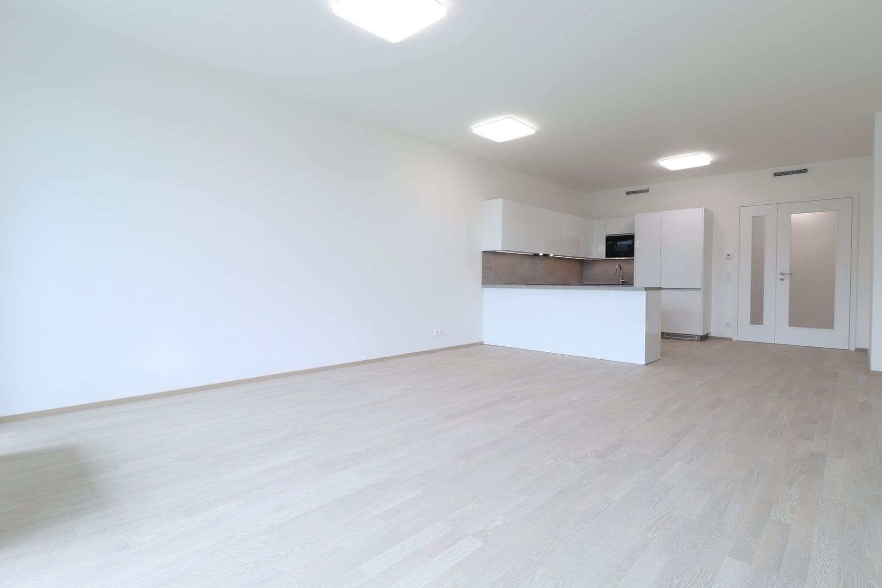 Prenájom bytu 3-izbový 94 m², K Červenému vrchu, Praha, Praha Prenájom bytu 3-izbový 94 m², K Červenému vrchu, Praha, Praha
