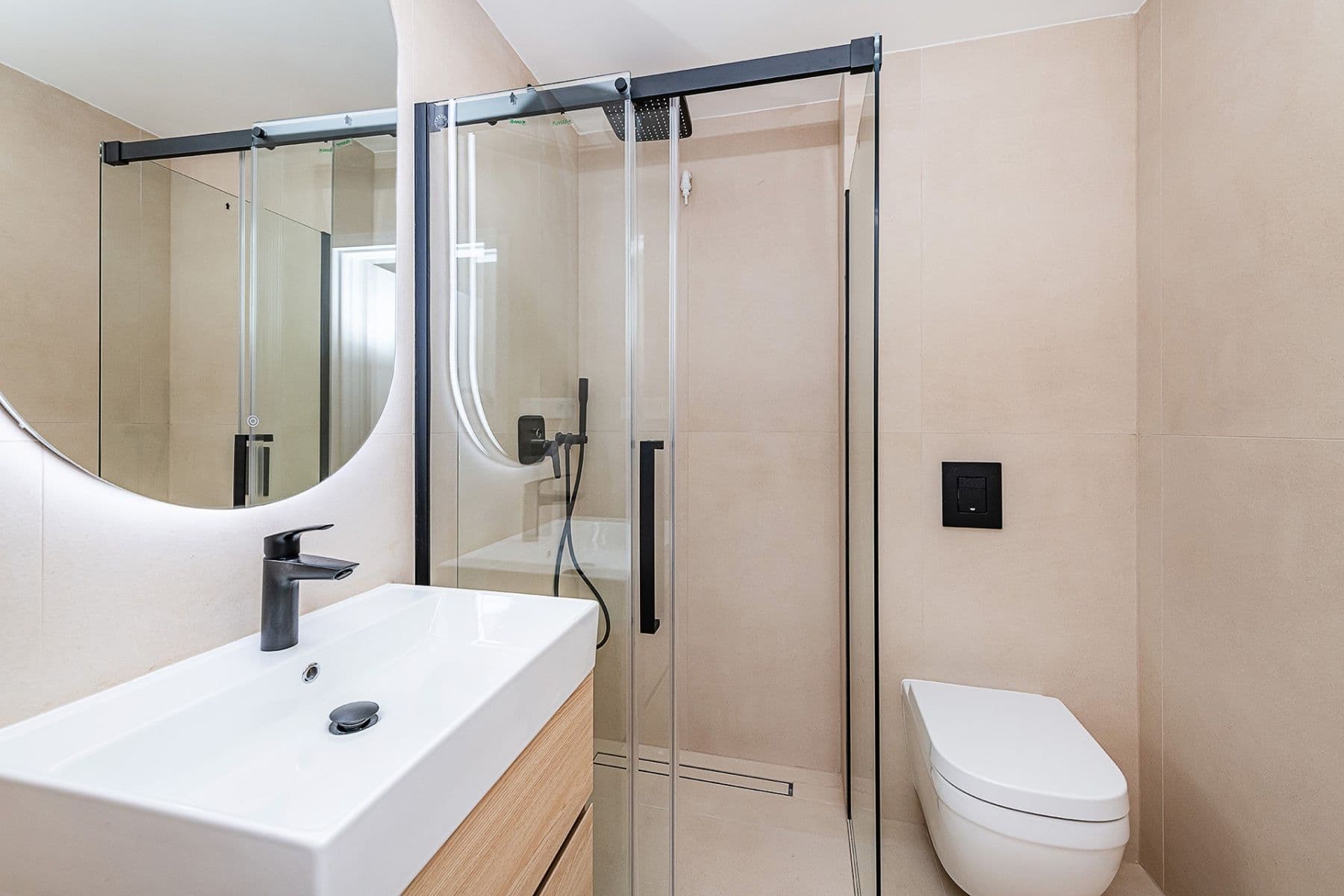 Predaj bytu 3-izbový 78 m², Hyacintová, Praha, Praha Predaj bytu 3-izbový 78 m², Hyacintová, Praha, Praha