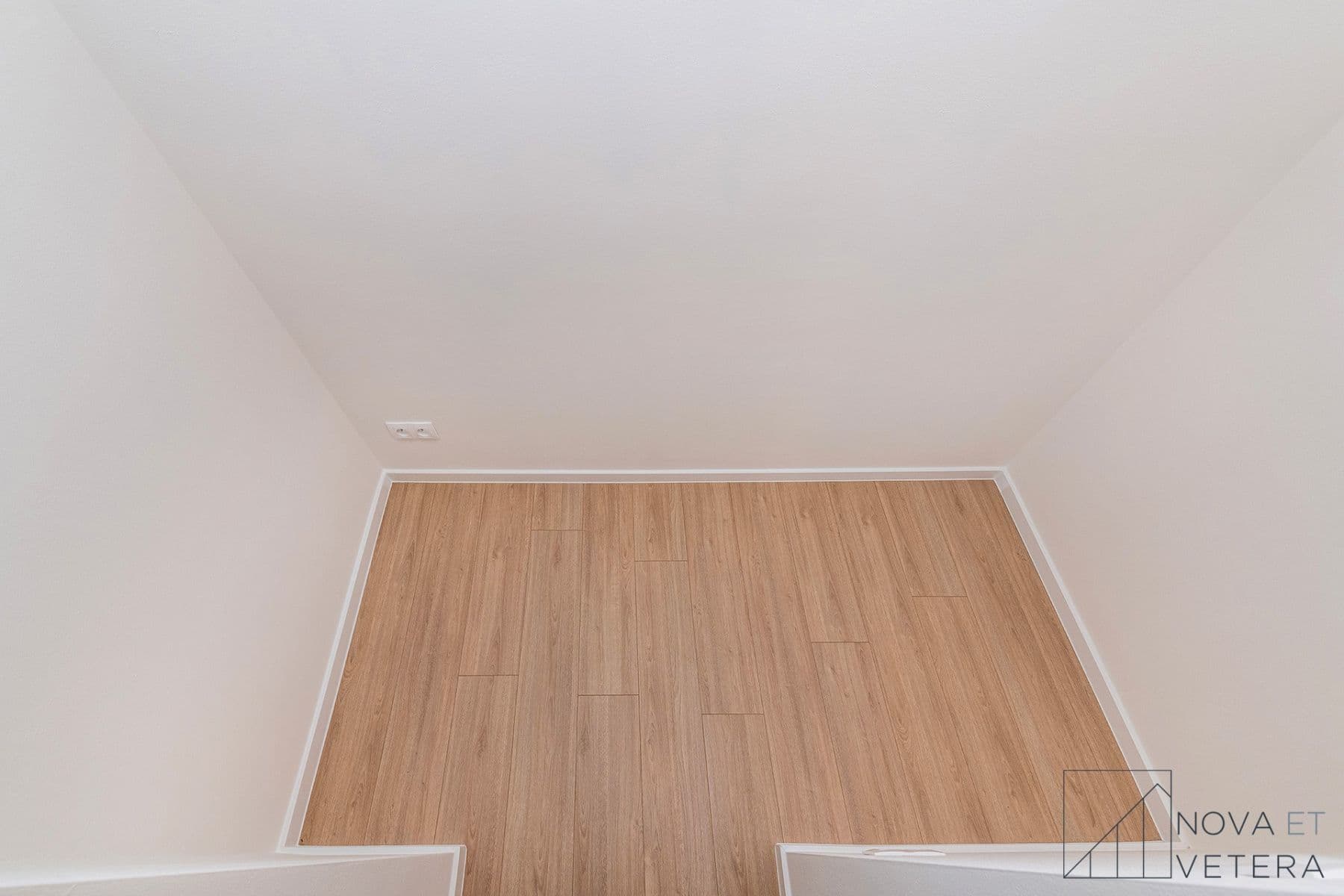 Predaj bytu 3-izbový 78 m², Hyacintová, Praha, Praha Predaj bytu 3-izbový 78 m², Hyacintová, Praha, Praha