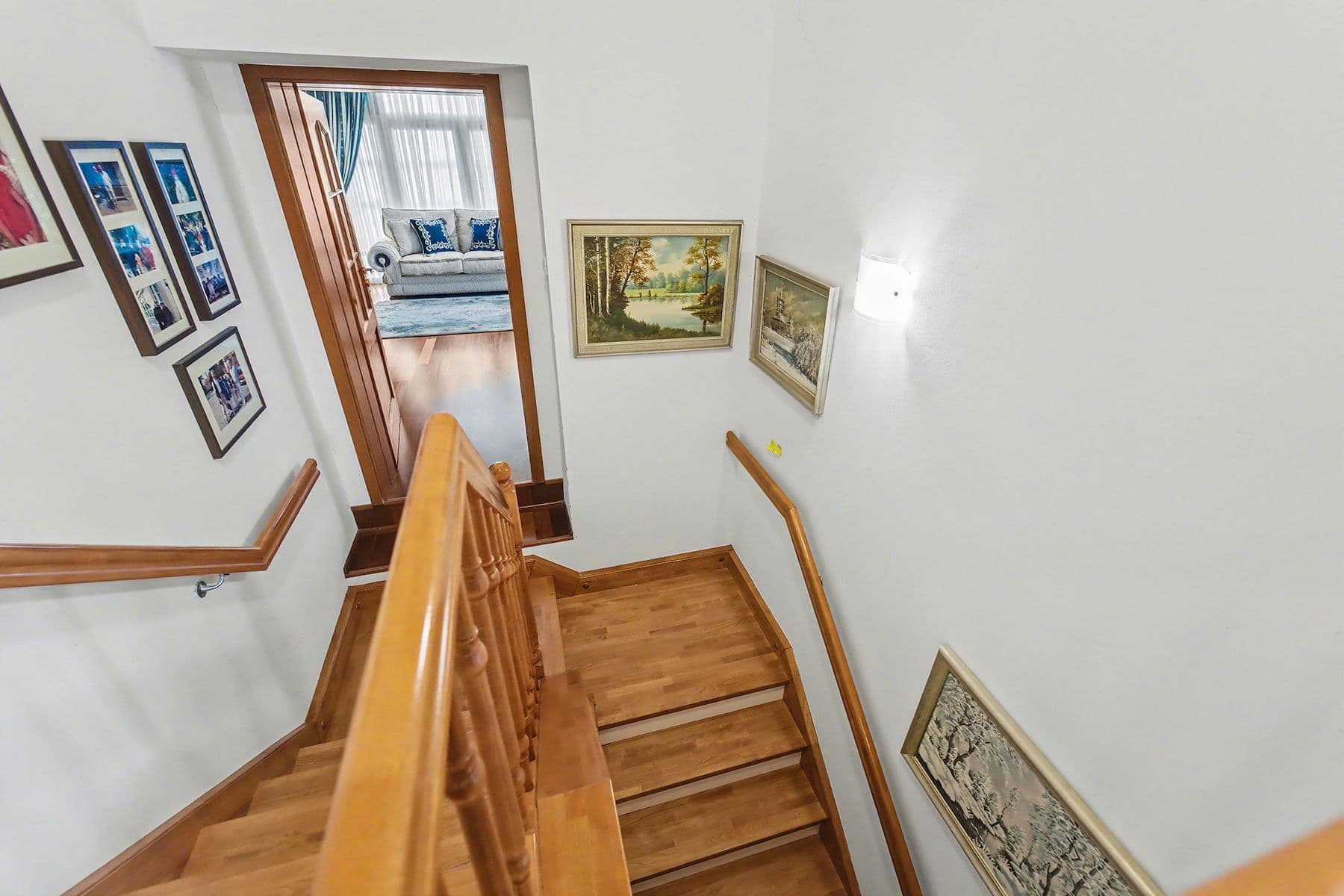 Predaj domu 297 m², pozemek 1.599 m², Na Vyhlídce, Měchenice, Středočeský kraj Predaj domu 297 m², pozemek 1.599 m², Na Vyhlídce, Měchenice, Středočeský kraj