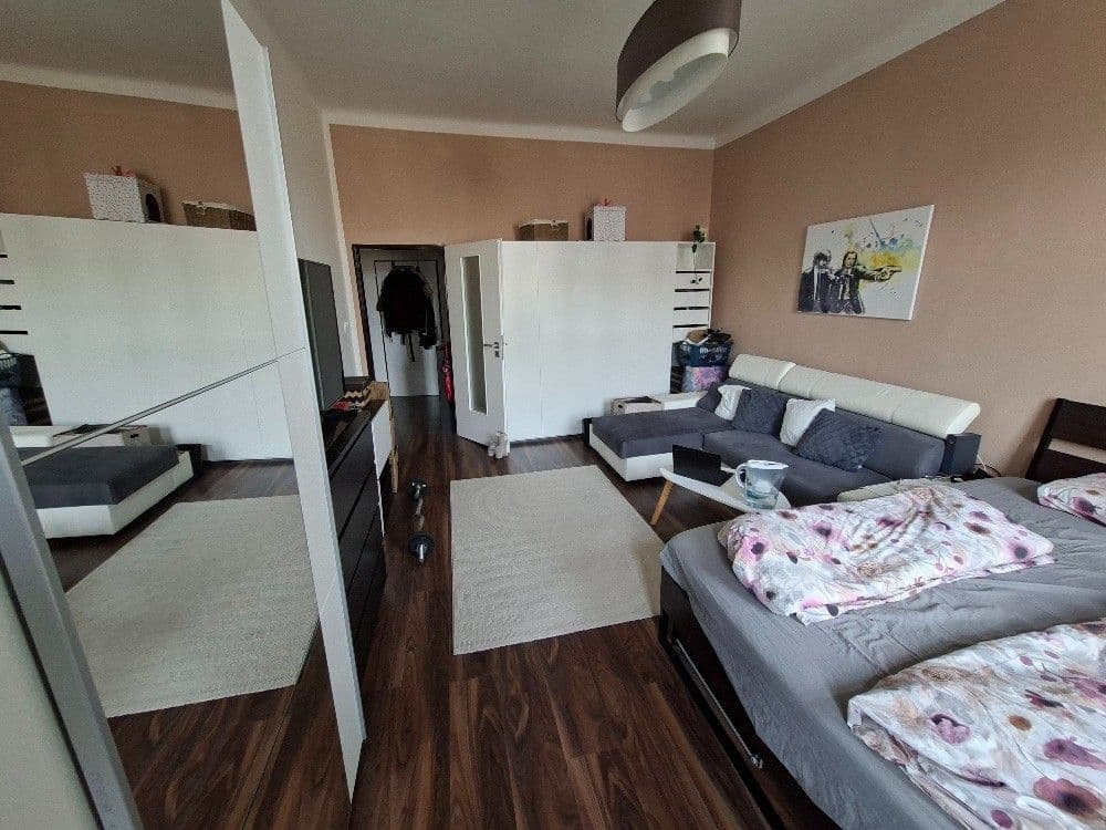 Prenájom bytu 1-izbový 42 m², Bořivojova, Praha, Praha Prenájom bytu 1-izbový 42 m², Bořivojova, Praha, Praha