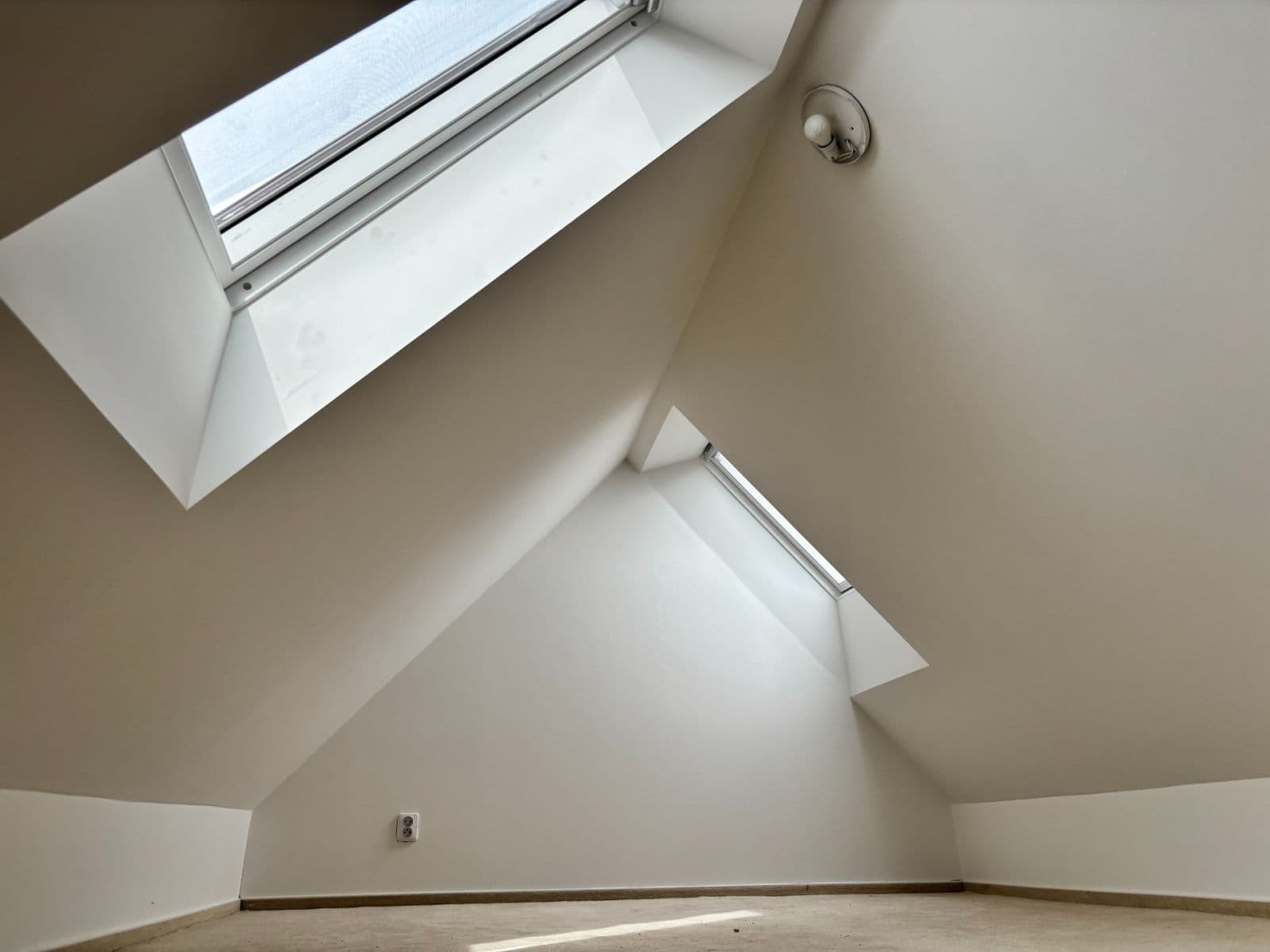 Prenájom bytu 3-izbový 157 m², Palackého, Jaroměř, Královéhradecký kraj Prenájom bytu 3-izbový 157 m², Palackého, Jaroměř, Královéhradecký kraj