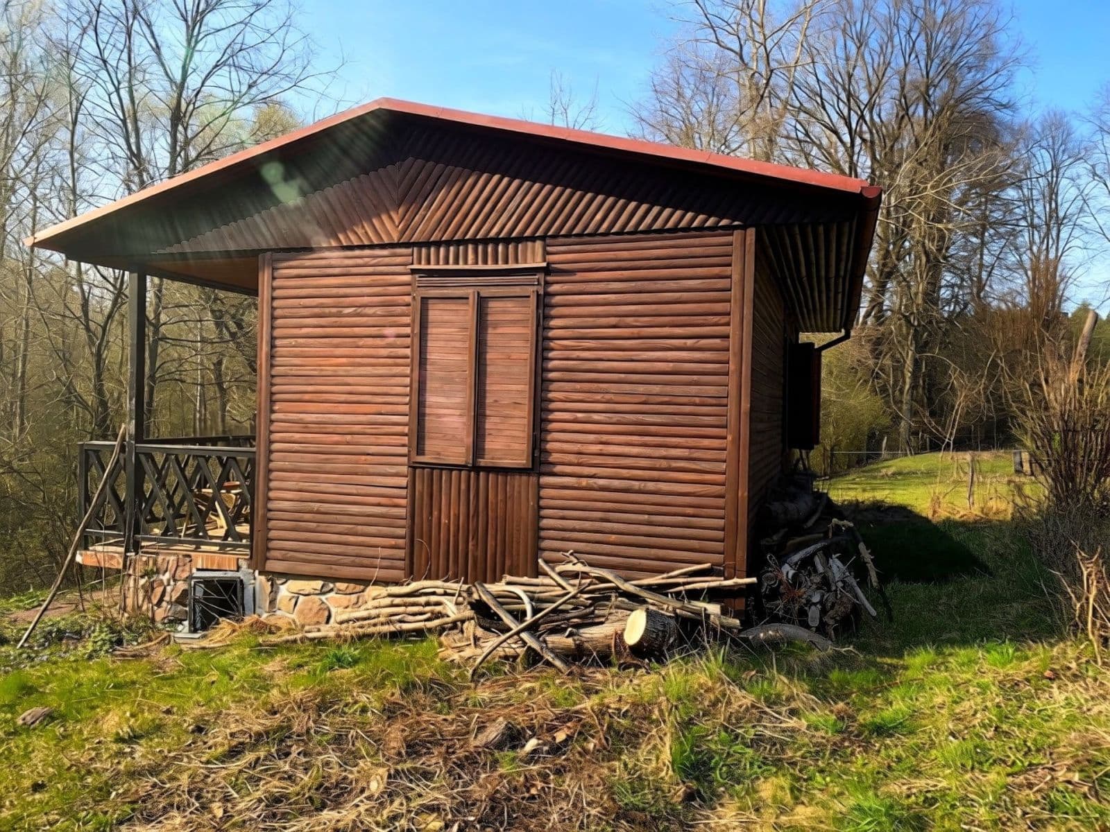 Predaj rekreačného objektu 48 m², pozemok 397 m², Zdelov, Královéhradecký kraj Predaj rekreačného objektu 48 m², pozemok 397 m², Zdelov, Královéhradecký kraj