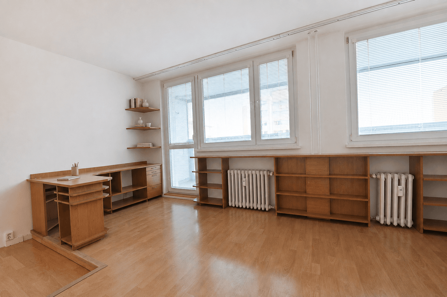 Prenájom bytu 3-izbový 68 m², M. Švabinského, Kladno, Středočeský kraj Prenájom bytu 3-izbový 68 m², M. Švabinského, Kladno, Středočeský kraj