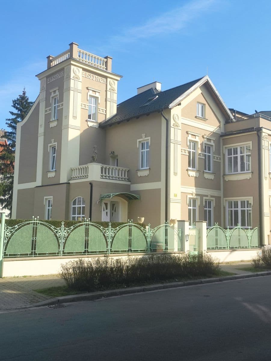 Prenájom bytu 2-izbový 56 m², Ke Hřbitovu, Kolín, Středočeský kraj Prenájom bytu 2-izbový 56 m², Ke Hřbitovu, Kolín, Středočeský kraj