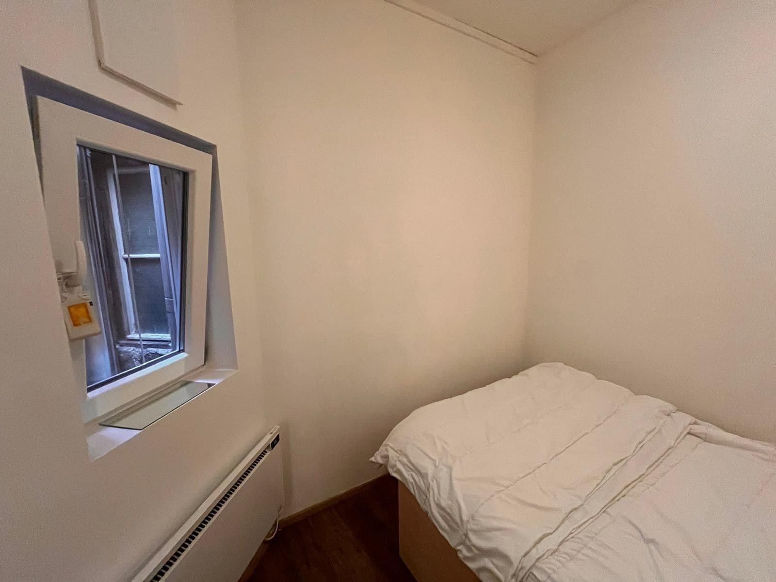 Prenájom nebytového priestoru 25 m², Na Hutích, Praha, Praha Prenájom nebytového priestoru 25 m², Na Hutích, Praha, Praha