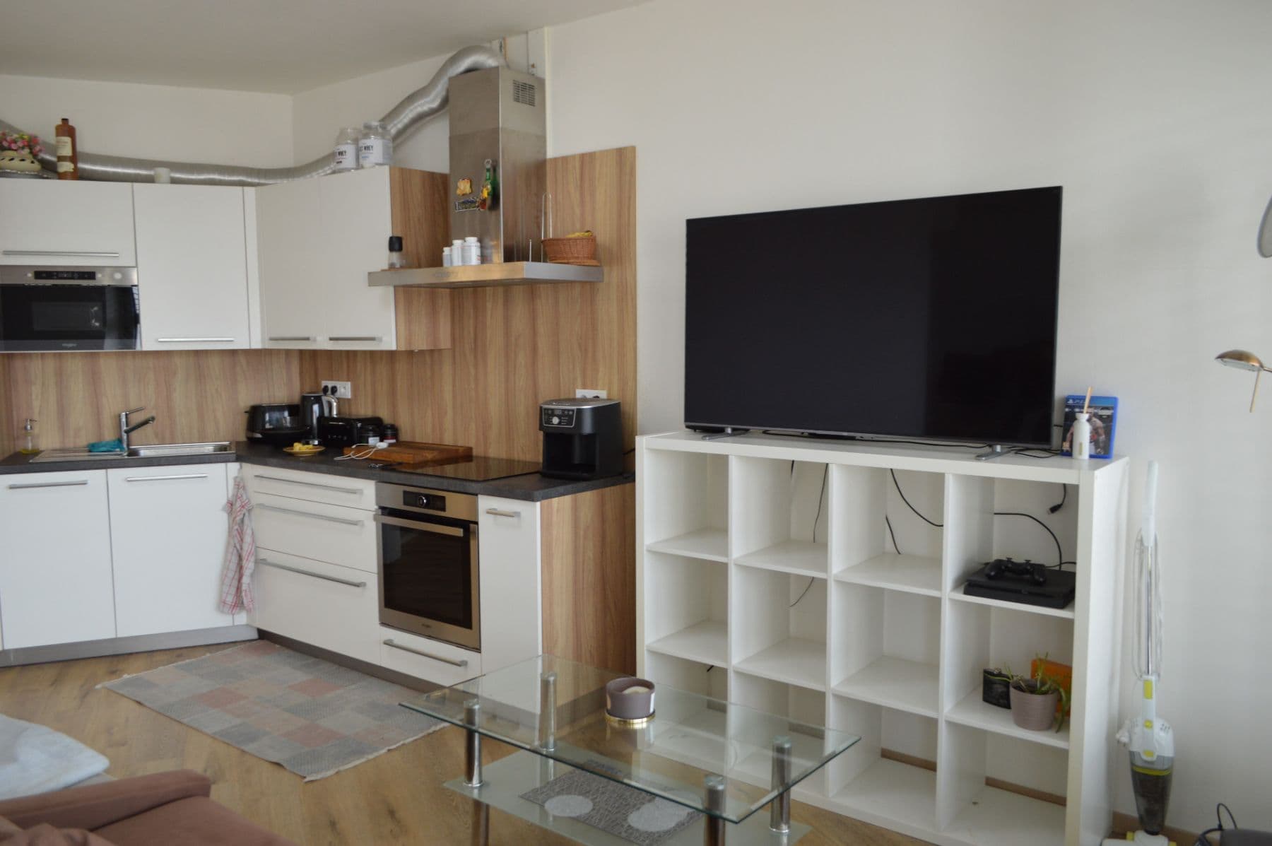 Prenájom bytu 1-izbový 45 m², Podveská, Brno, Jihomoravský kraj Prenájom bytu 1-izbový 45 m², Podveská, Brno, Jihomoravský kraj