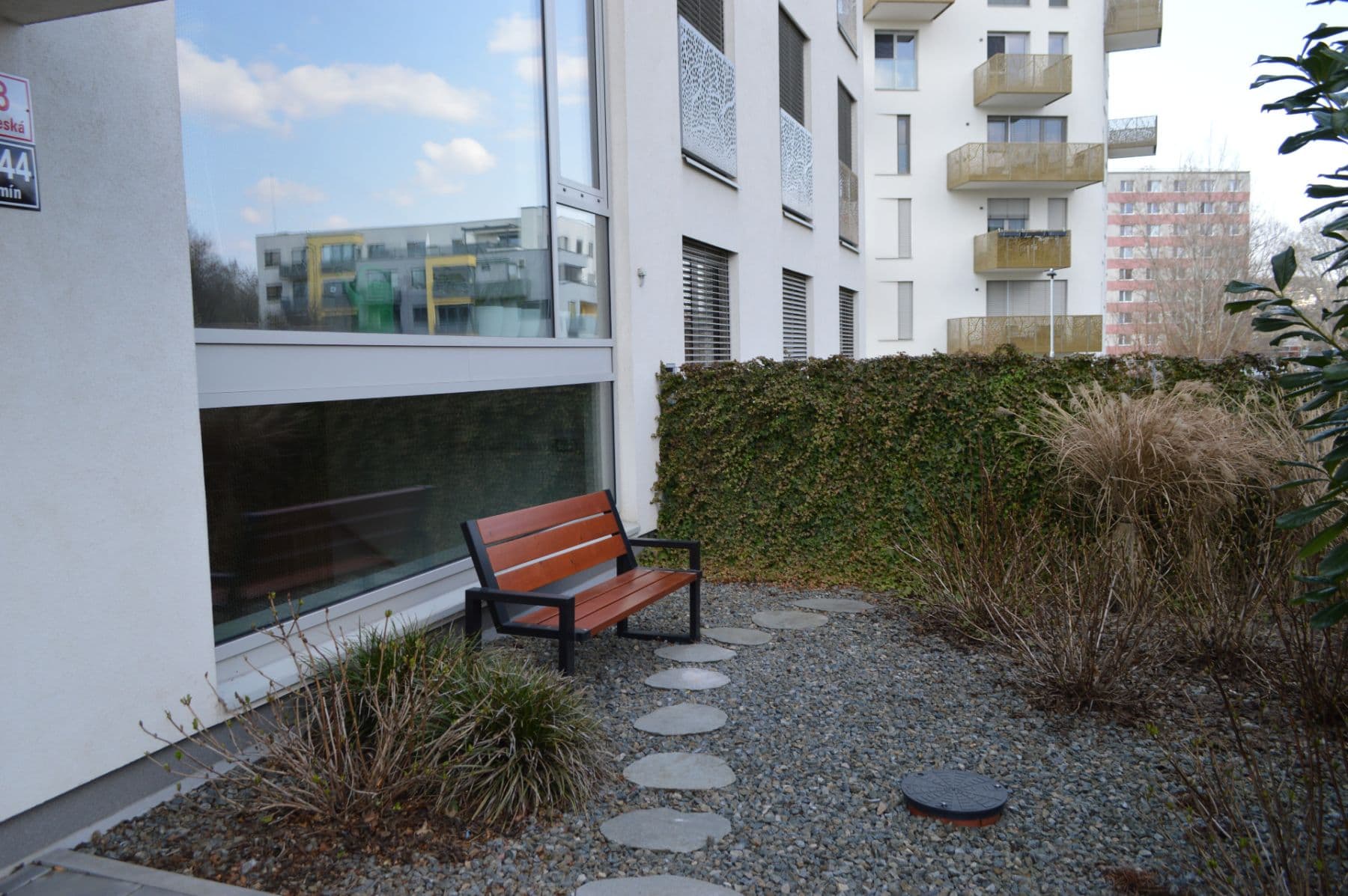 Prenájom bytu 1-izbový 45 m², Podveská, Brno, Jihomoravský kraj Prenájom bytu 1-izbový 45 m², Podveská, Brno, Jihomoravský kraj