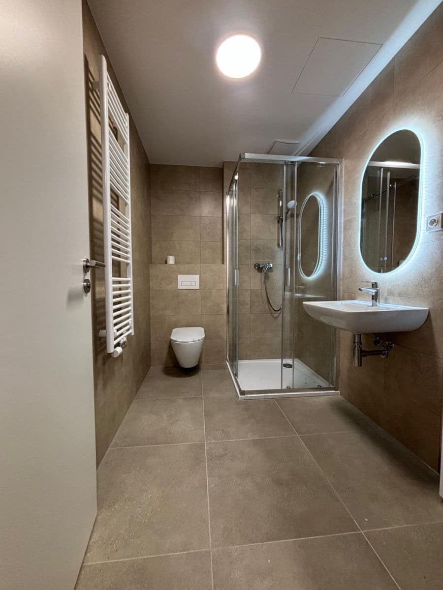 Prenájom bytu 1-izbový 34 m², Tupolevova, Praha, Praha Prenájom bytu 1-izbový 34 m², Tupolevova, Praha, Praha