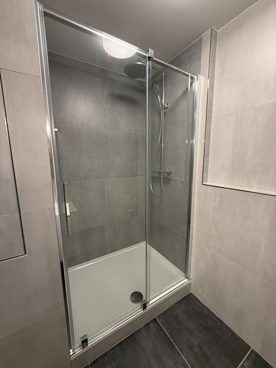 Prenájom bytu 1-izbový 33 m², Zálesí, Praha, Praha Prenájom bytu 1-izbový 33 m², Zálesí, Praha, Praha