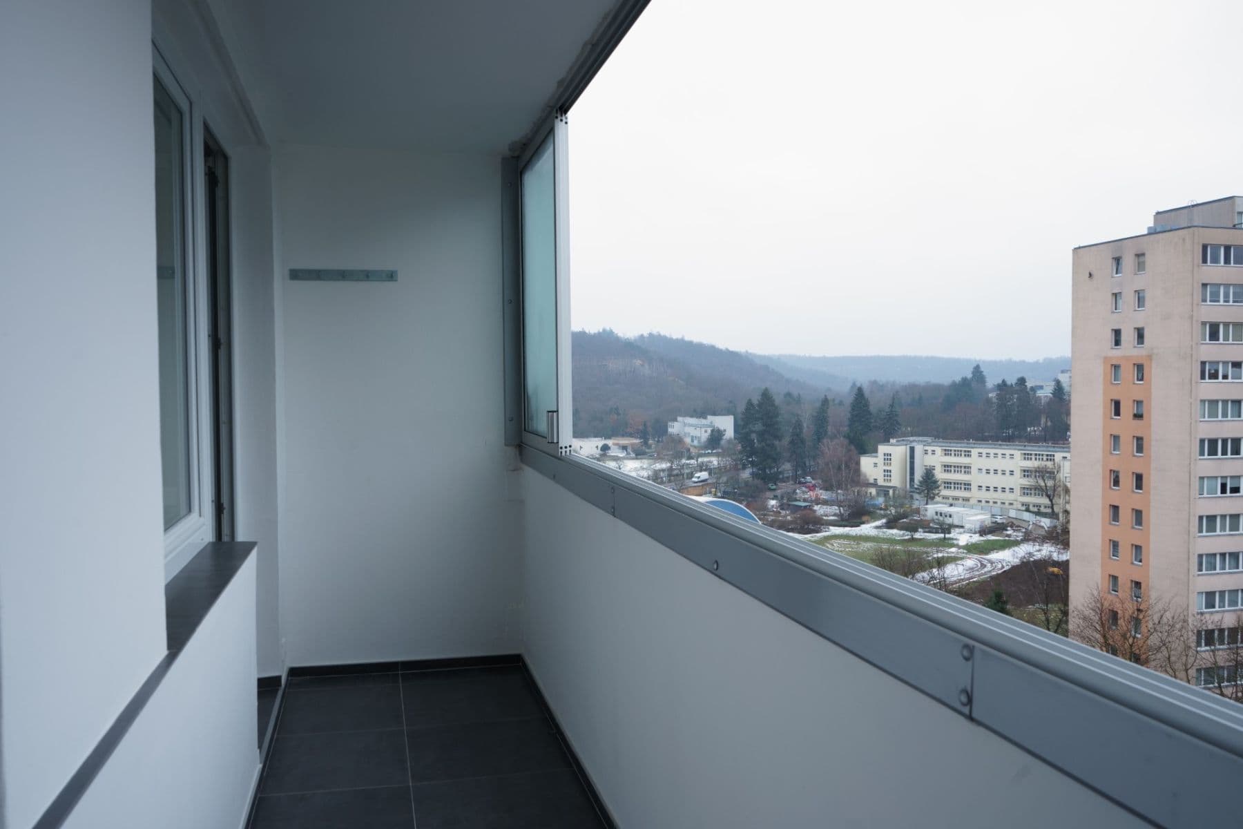 Prenájom bytu 1-izbový 33 m², Zálesí, Praha, Praha Prenájom bytu 1-izbový 33 m², Zálesí, Praha, Praha