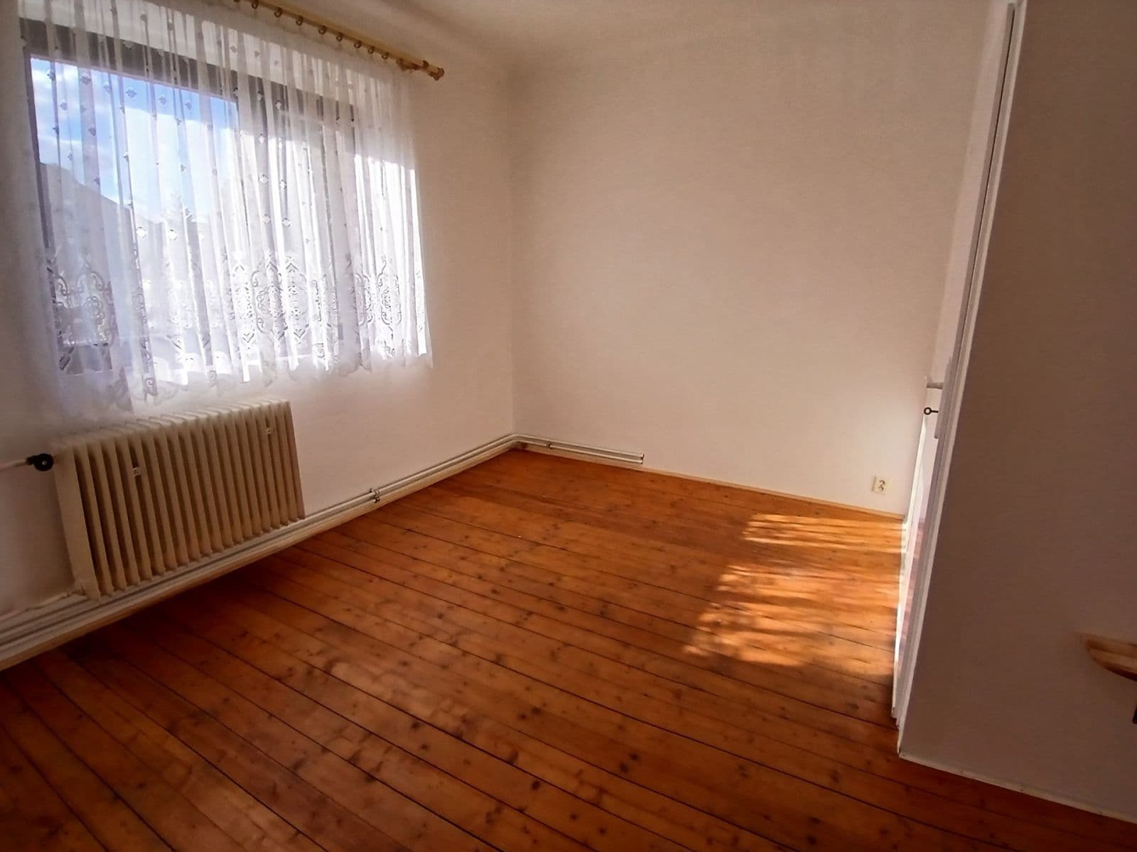 Prenájom bytu 3-izbový 80 m², Žďárská, Praha, Praha Prenájom bytu 3-izbový 80 m², Žďárská, Praha, Praha