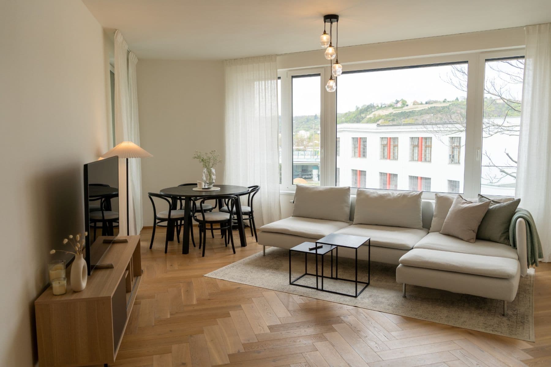 Predaj bytu 3-izbový 76 m², Jankovcova, Praha, Praha Predaj bytu 3-izbový 76 m², Jankovcova, Praha, Praha