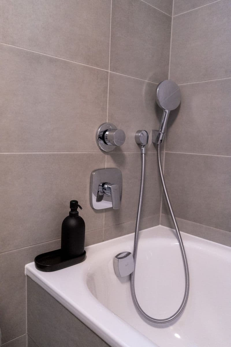 Predaj bytu 3-izbový 76 m², Jankovcova, Praha, Praha Predaj bytu 3-izbový 76 m², Jankovcova, Praha, Praha