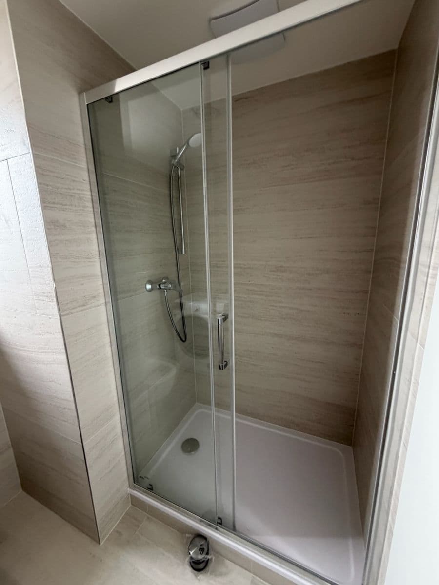 Prenájom bytu 1-izbový 32 m², Bukačova, Praha, Praha Prenájom bytu 1-izbový 32 m², Bukačova, Praha, Praha