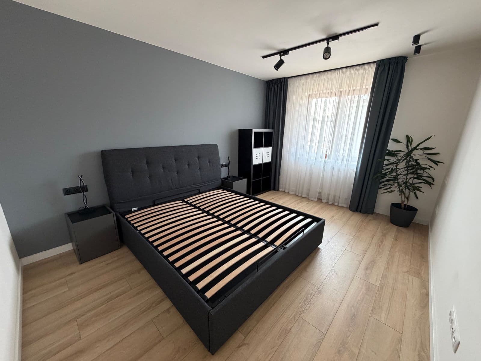 Prenájom bytu 2-izbový 67 m², Bolívarova, Praha, Praha Prenájom bytu 2-izbový 67 m², Bolívarova, Praha, Praha