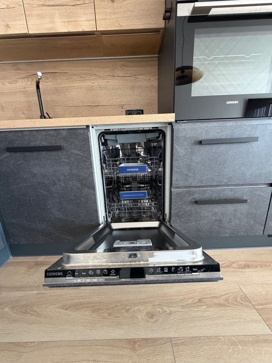 Prenájom bytu 2-izbový 67 m², Bolívarova, Praha, Praha Prenájom bytu 2-izbový 67 m², Bolívarova, Praha, Praha