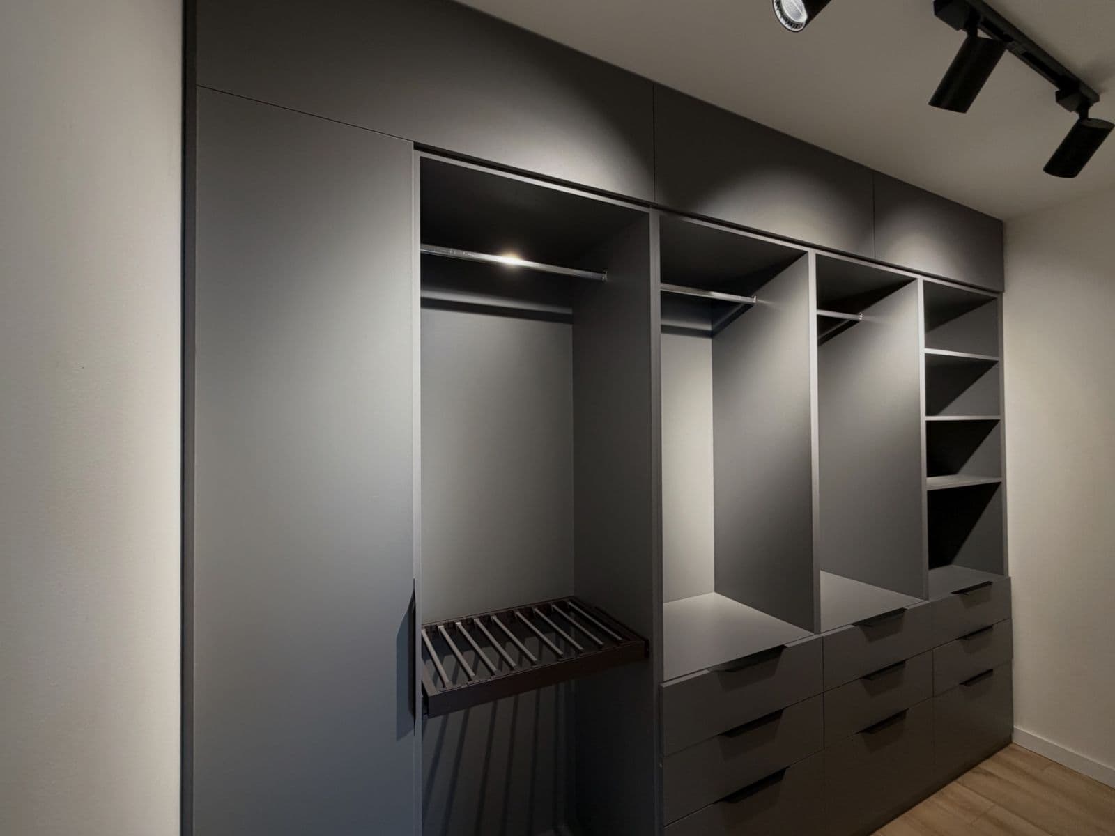 Prenájom bytu 2-izbový 67 m², Bolívarova, Praha, Praha Prenájom bytu 2-izbový 67 m², Bolívarova, Praha, Praha