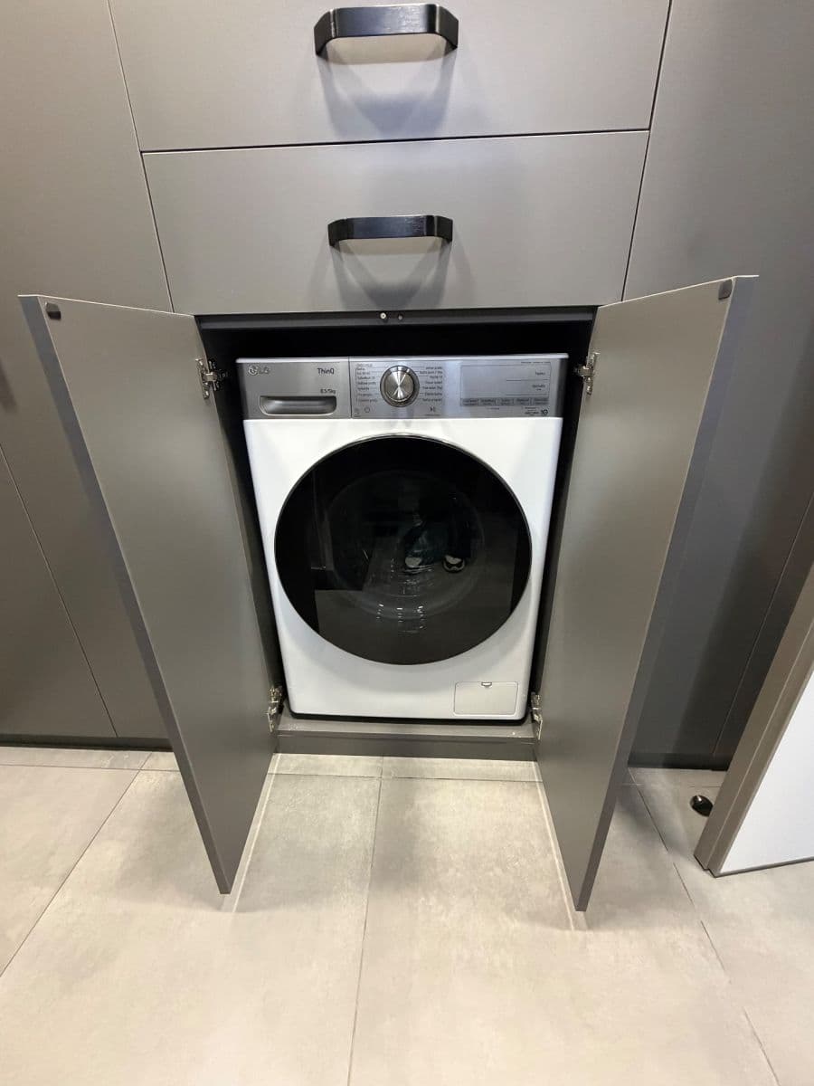 Prenájom bytu 2-izbový 67 m², Bolívarova, Praha, Praha Prenájom bytu 2-izbový 67 m², Bolívarova, Praha, Praha