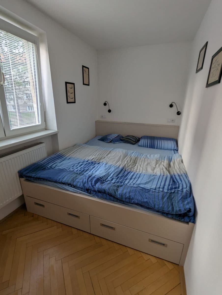 Prenájom bytu 3-izbový 63 m², Klecany, Středočeský kraj Prenájom bytu 3-izbový 63 m², Klecany, Středočeský kraj